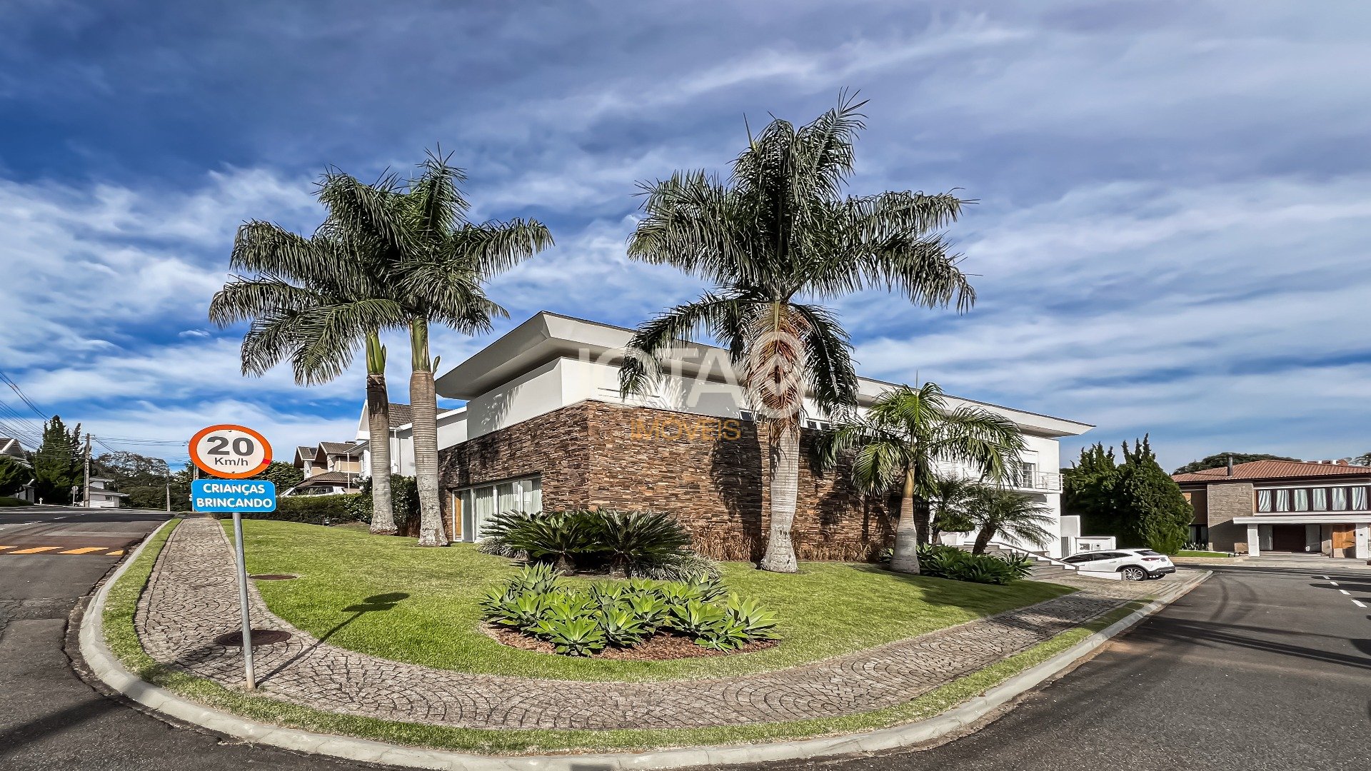 CASA EM CONDOMÍNIO WESTSIDE II