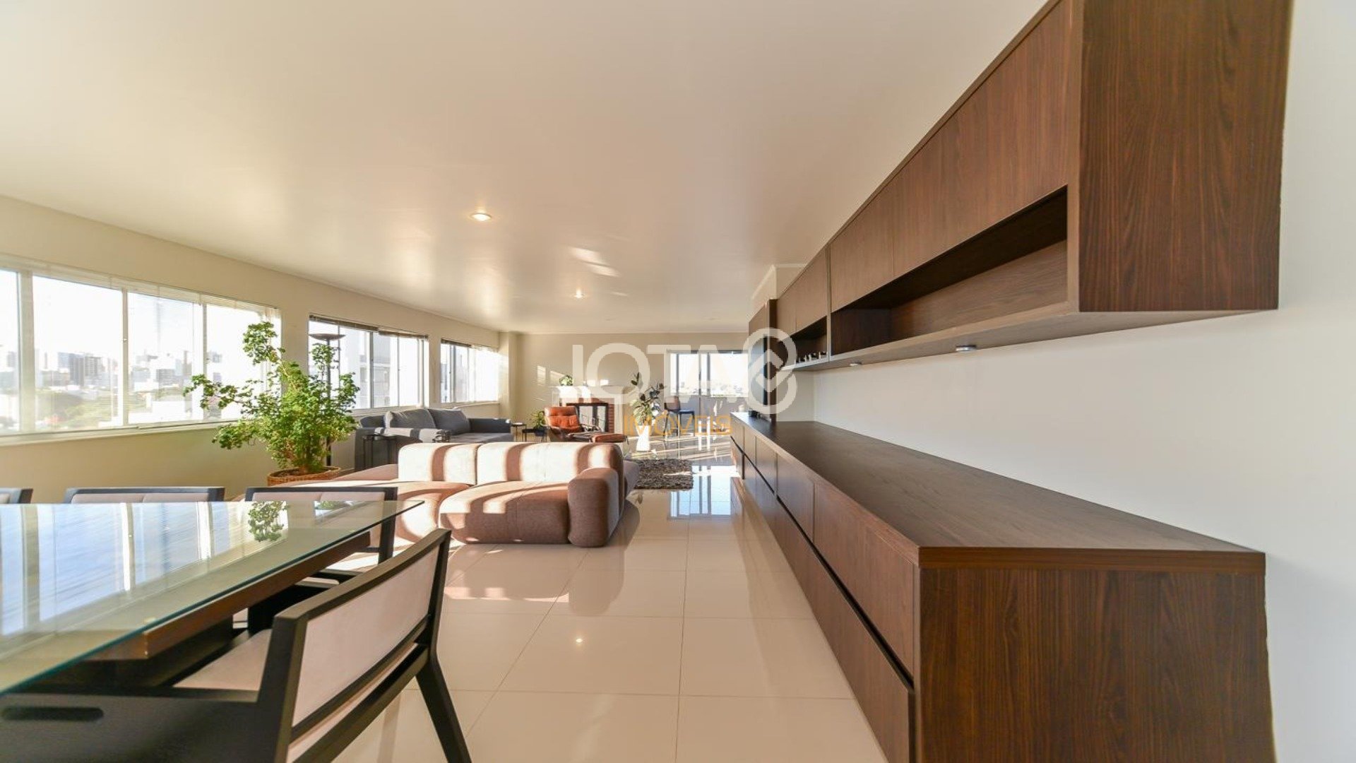 APARTAMENTO 4 QUARTOS ÁGUA VERDE
