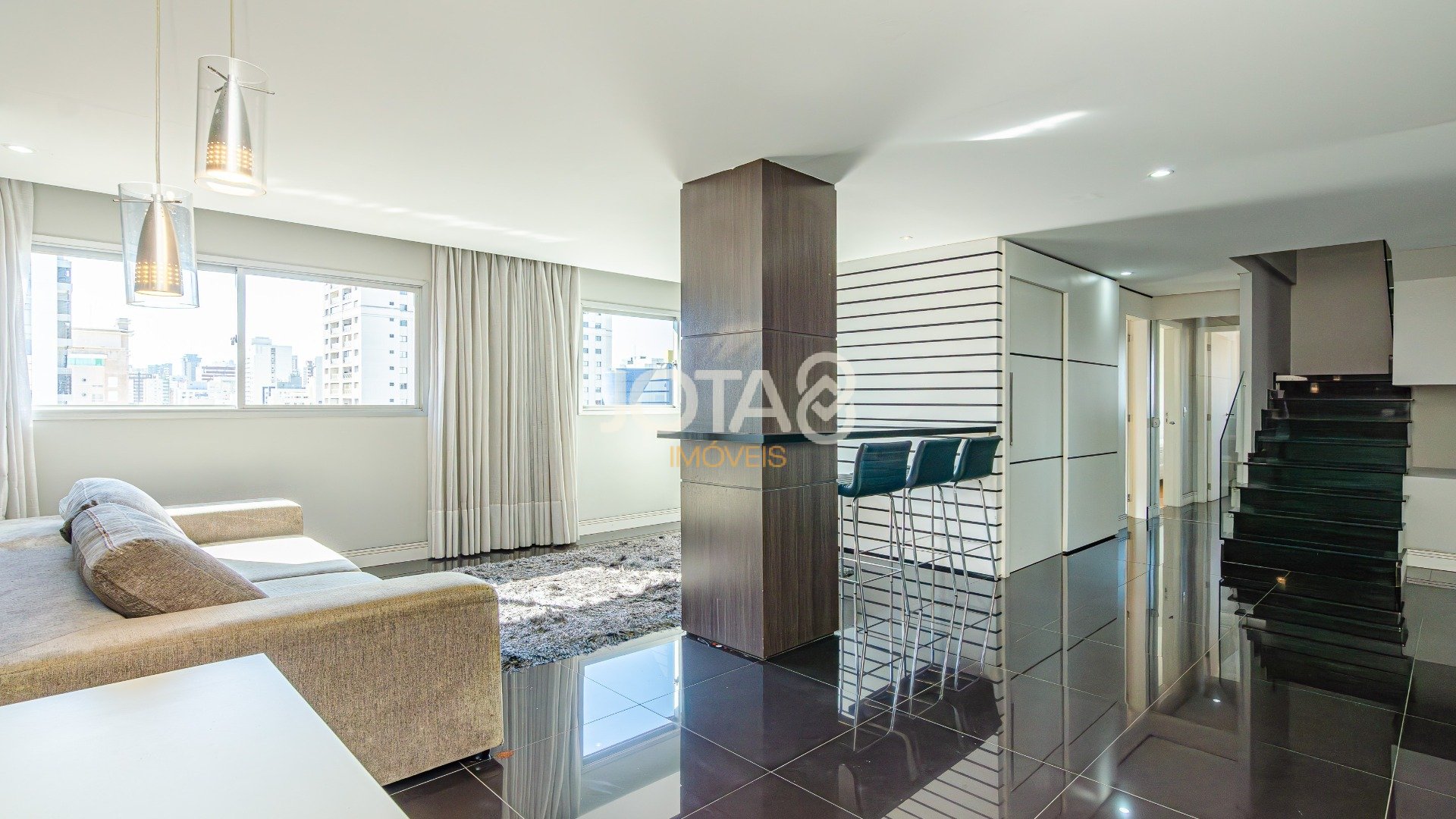 COBERTURA DUPLEX NO BIGORRILHO
