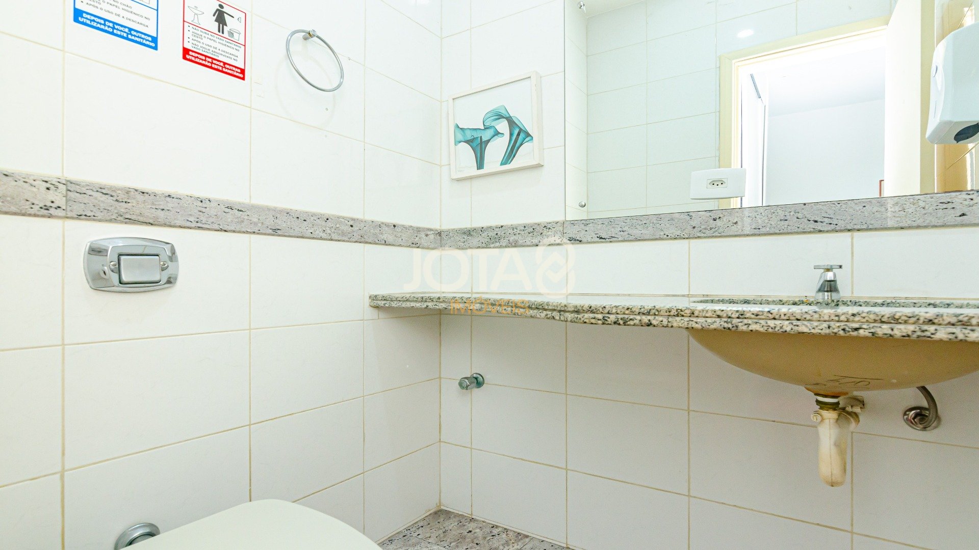 EXCELENTE CONJUNTO COMERCIAL NO CENTRO/BATEL