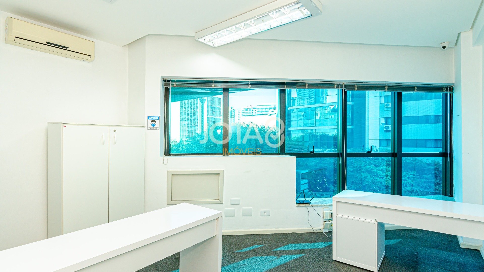 EXCELENTE CONJUNTO COMERCIAL NO CENTRO/BATEL