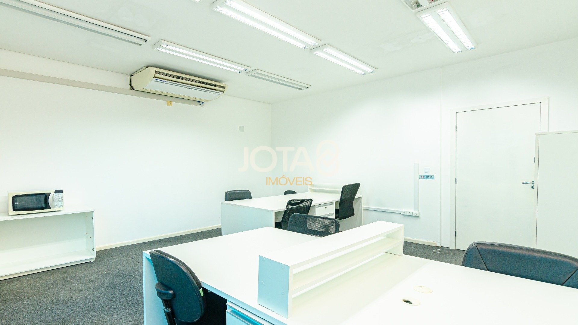 EXCELENTE CONJUNTO COMERCIAL NO CENTRO/BATEL