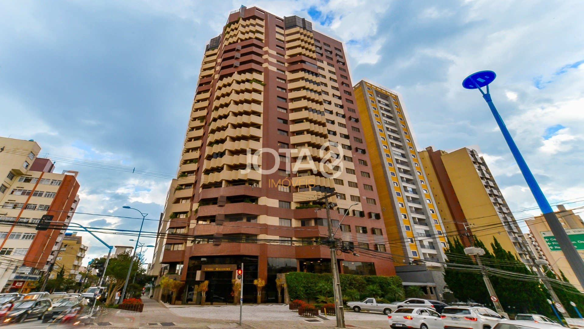 Foto de destaque Apartamento no batel com 4 dormitórios ao lado da praça da espanha