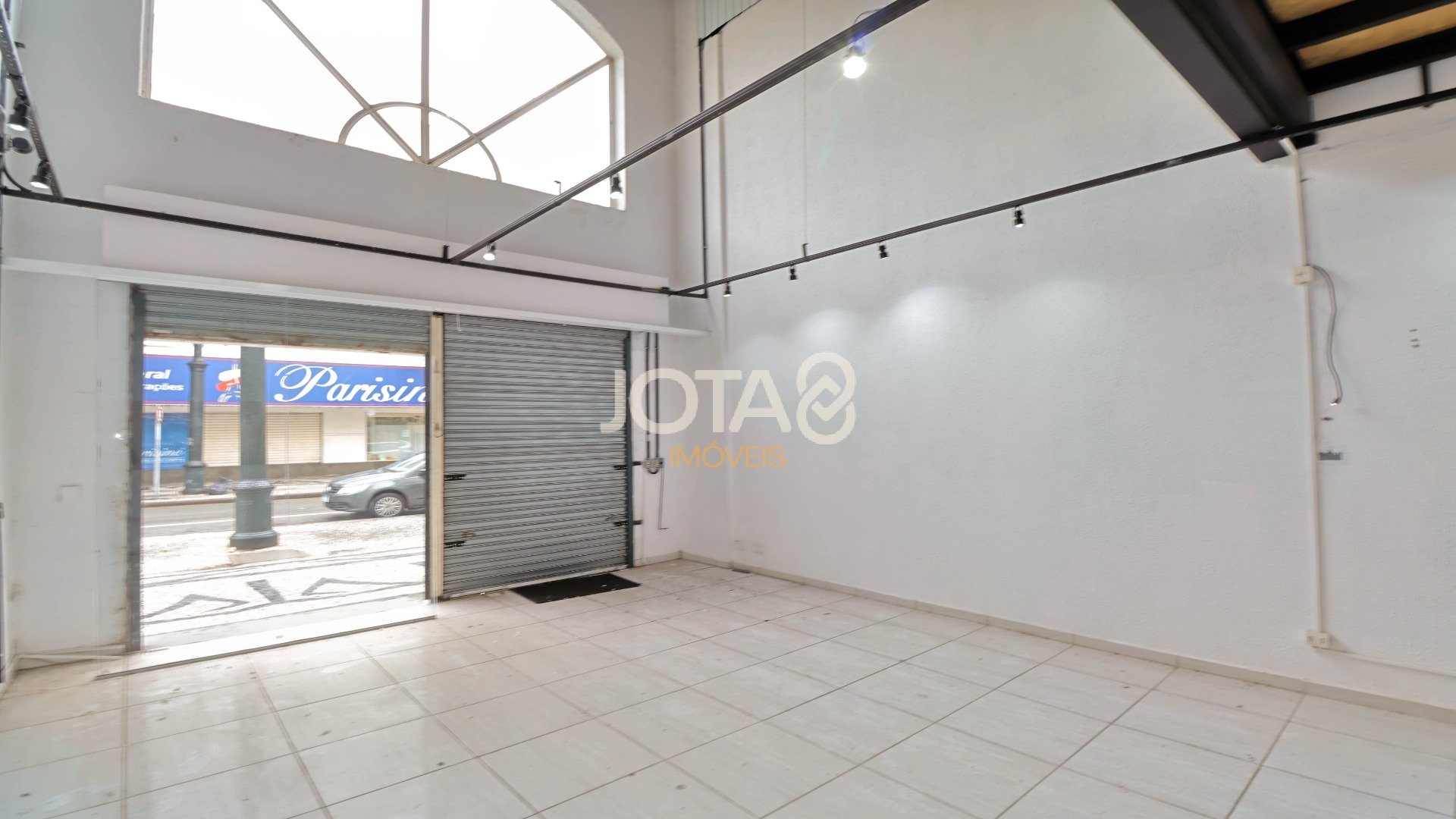 LOJA COMERCIAL COM MEZANINO