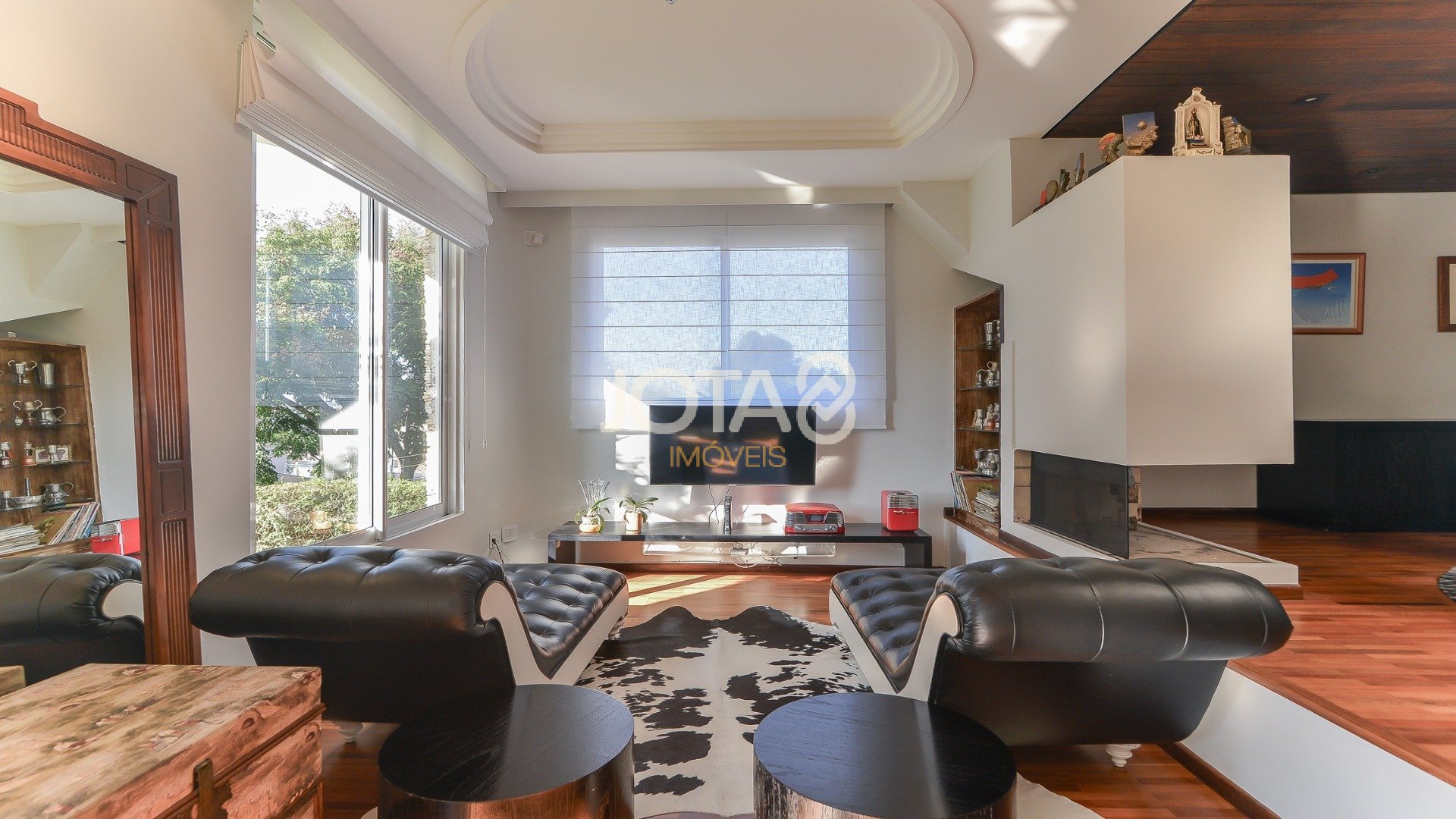 CASA COM 4 QUARTOS, JARDIM, POMAR E PISCINA NO PILARZINHO