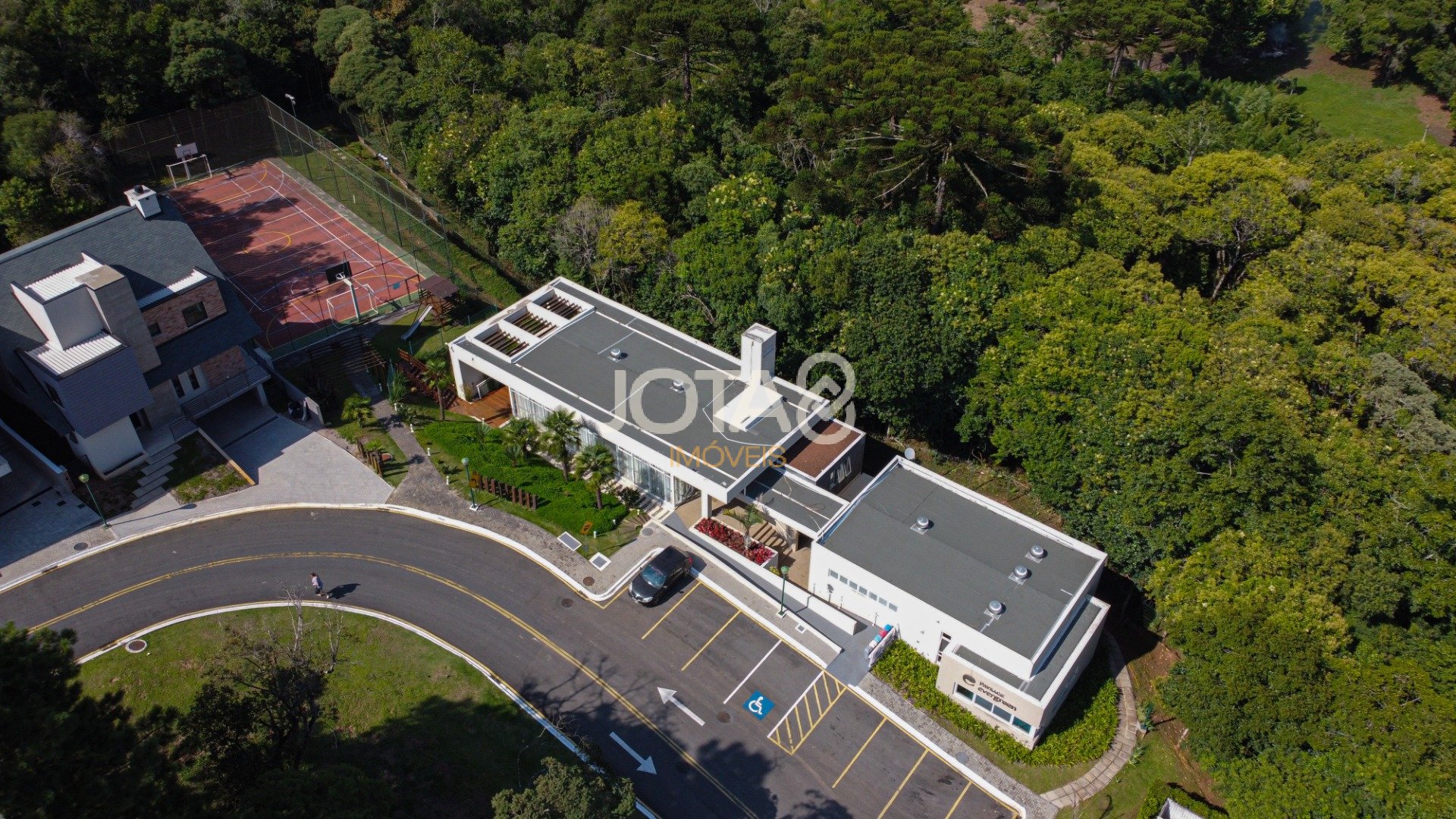 TERRENO À VENDA EM CONDOMÍNIO FECHADO EVERGREEN - 452M²