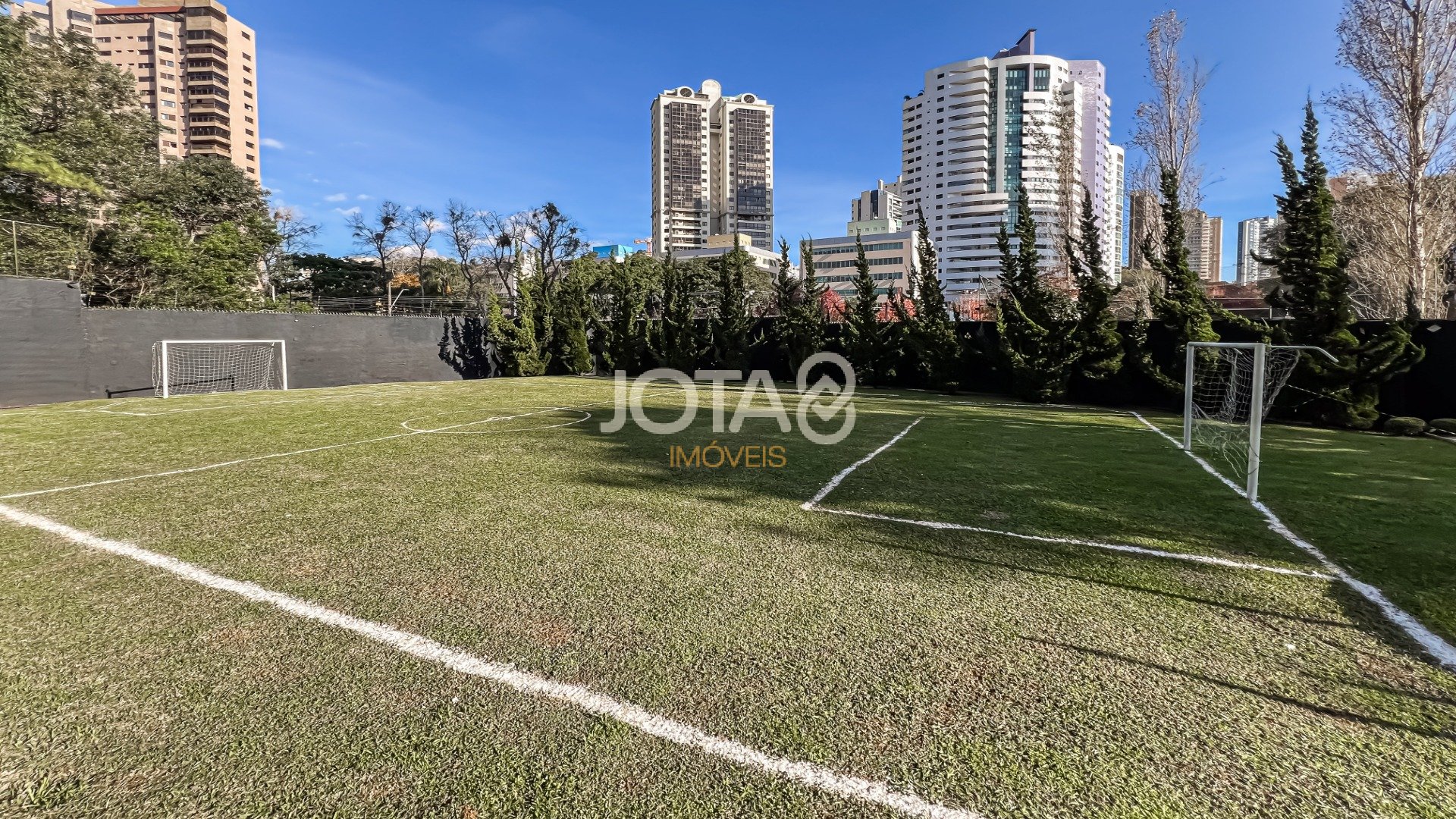 ESPAÇO NA MEDIDA CERTA NO ECOVILLE