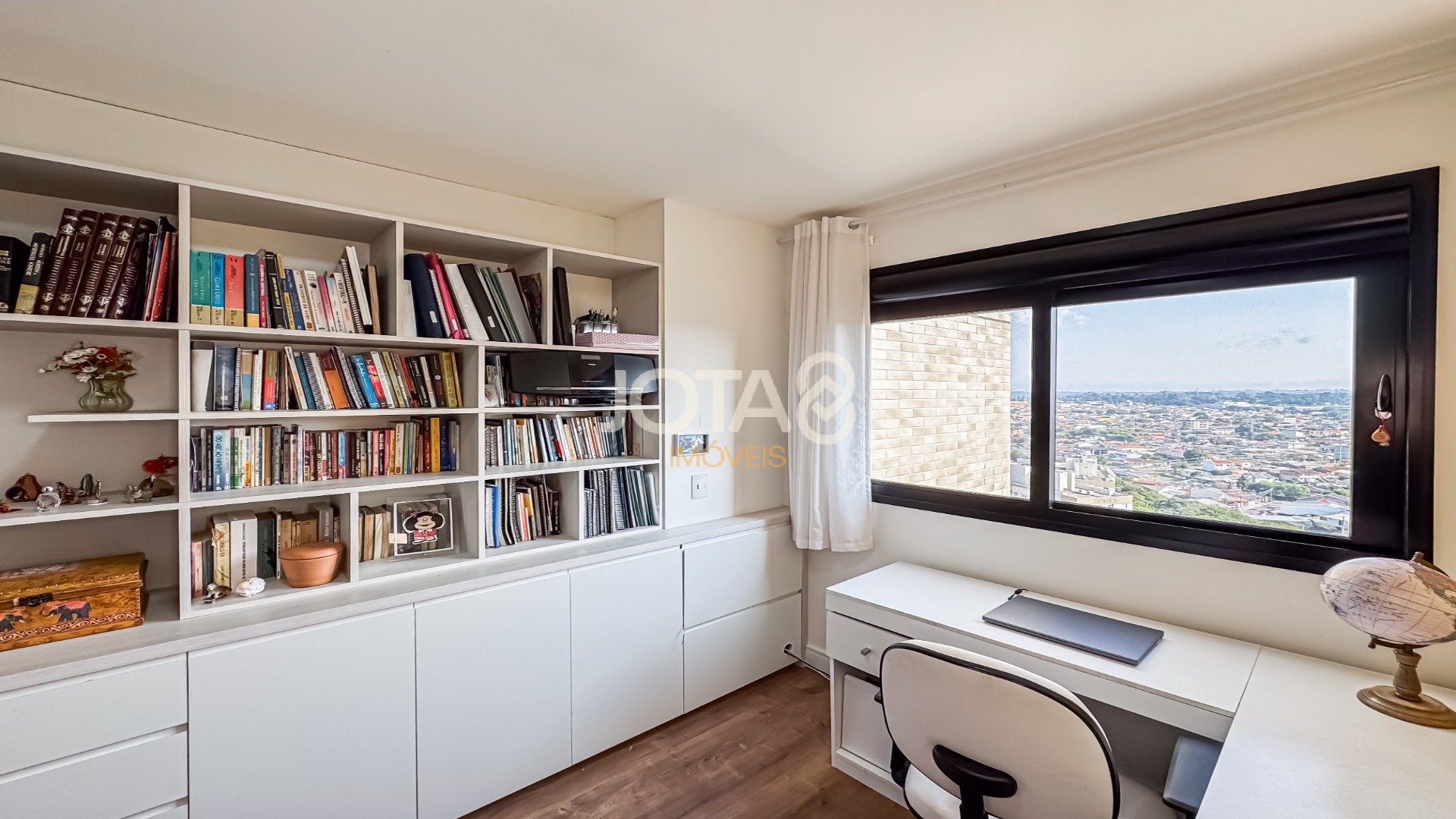 VIEW ECOVILLE - BOM GOSTO COM AMPLA VISTA