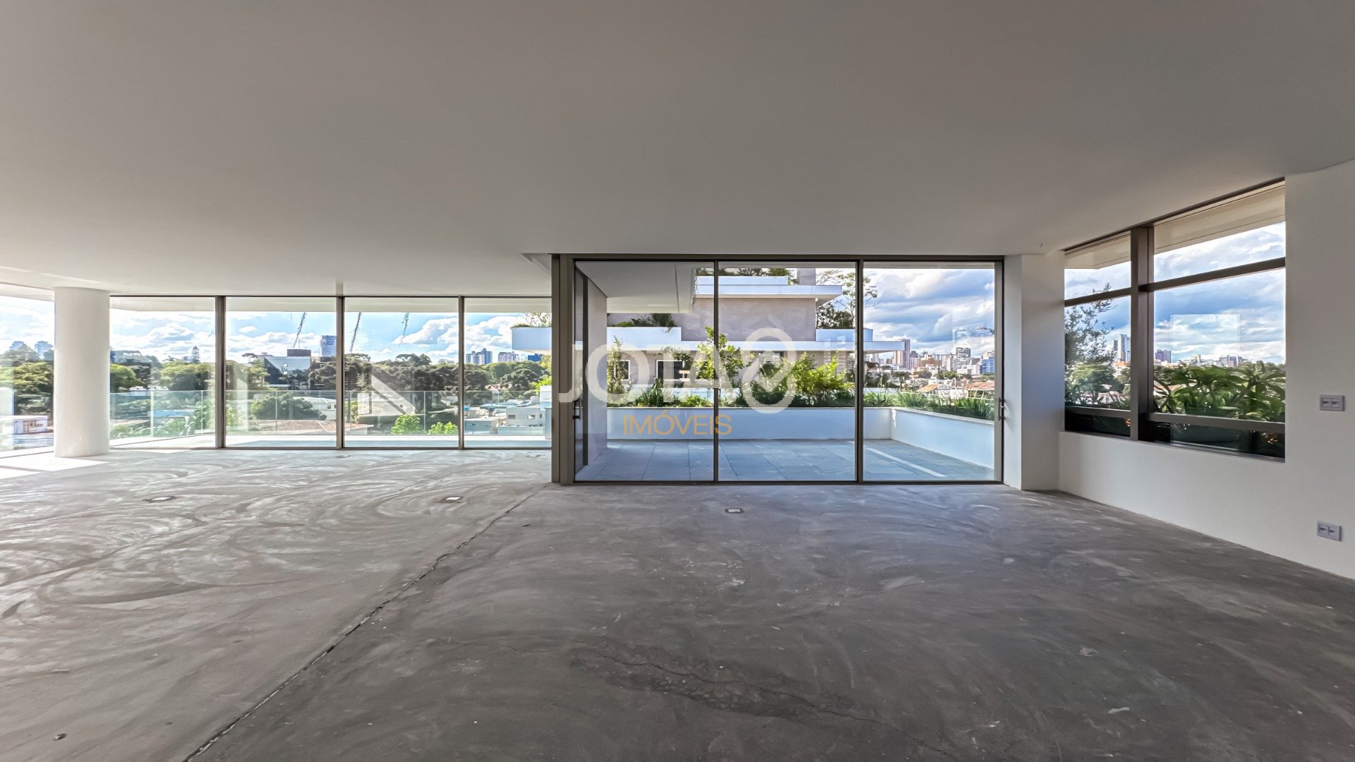 COBERTURA DUPLEX NOVA NO BATEL COM 04 SUITES - REVENDA HANAMI