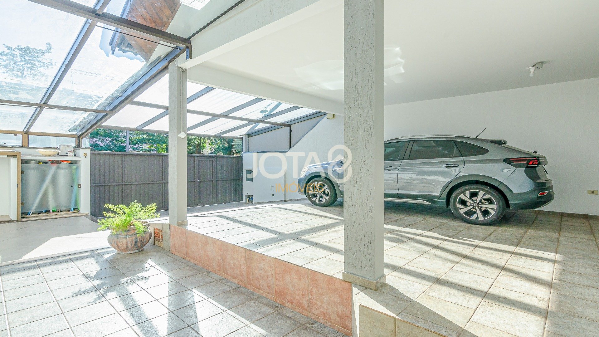 CASA RESIDENCIAL COMERCIAL NO JARDIM DAS AMÉRICAS
