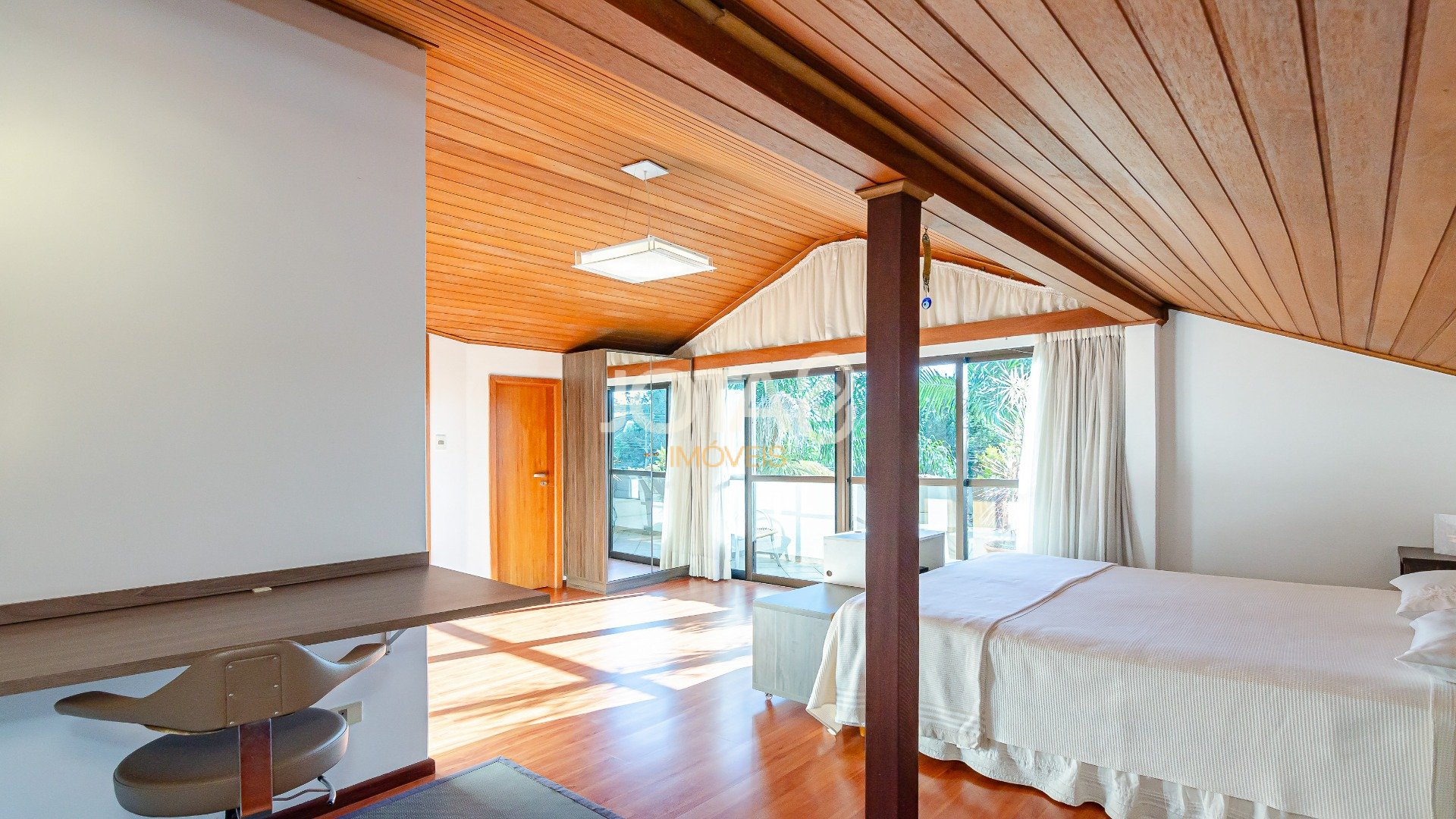 CASA RESIDENCIAL COMERCIAL NO JARDIM DAS AMÉRICAS