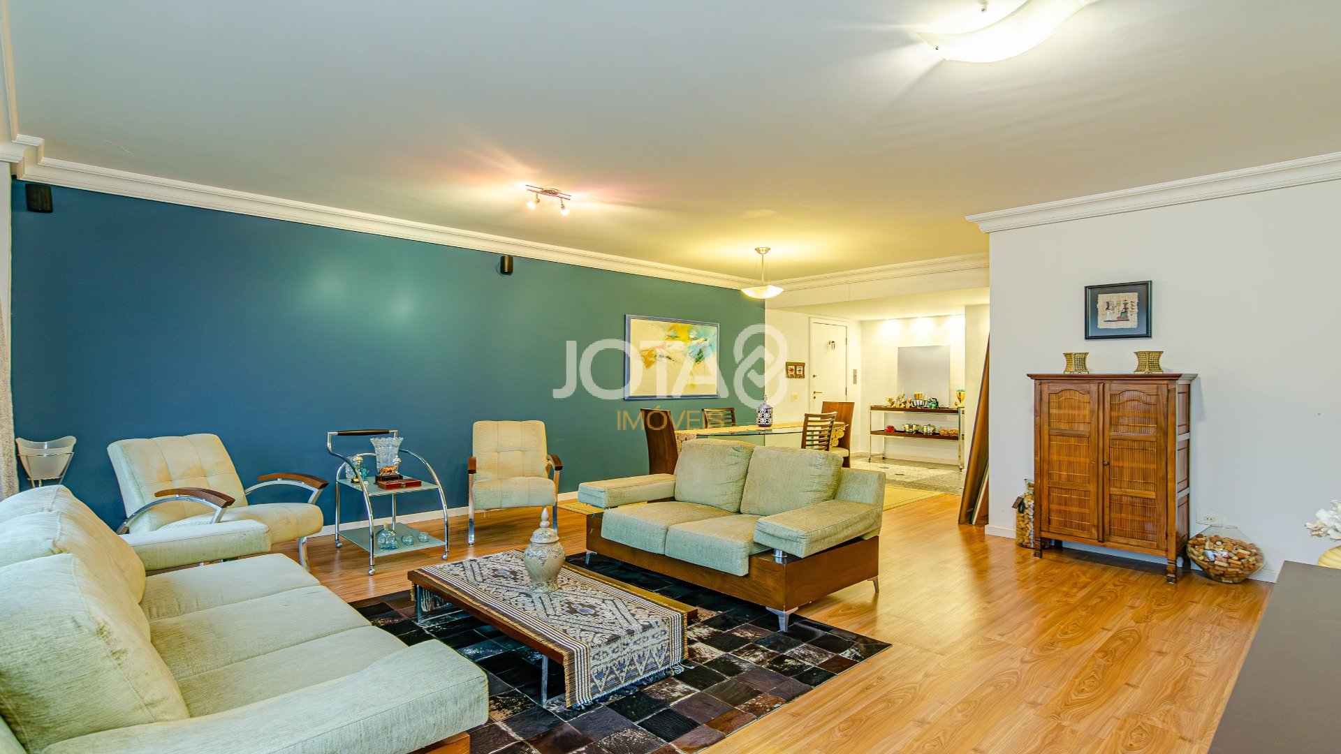 APARTAMENTO COM 3 SUÍTES E 2 VAGAS NO ÁGUA VERDE