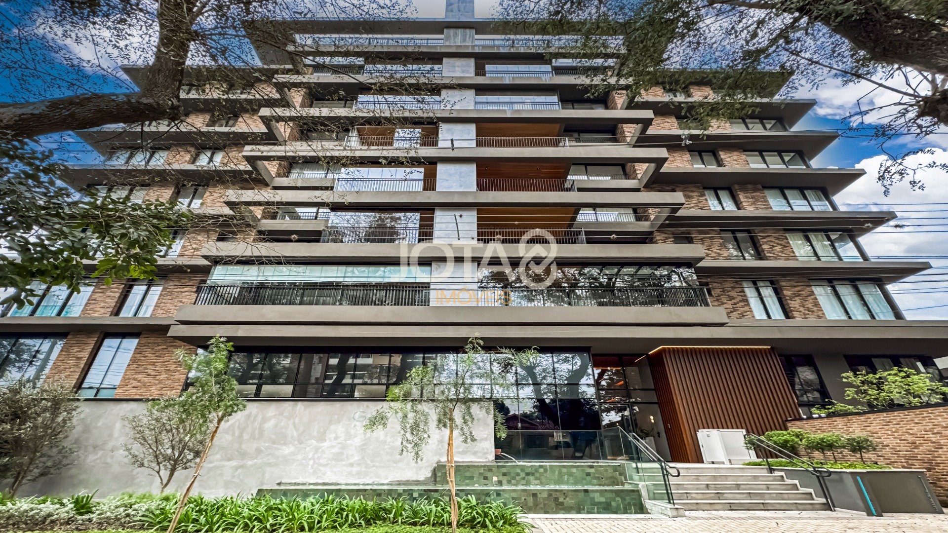 APARTAMENTO DE ALTO PADRÃO COM 3 SUÍTES NO JUVEVÊ!!