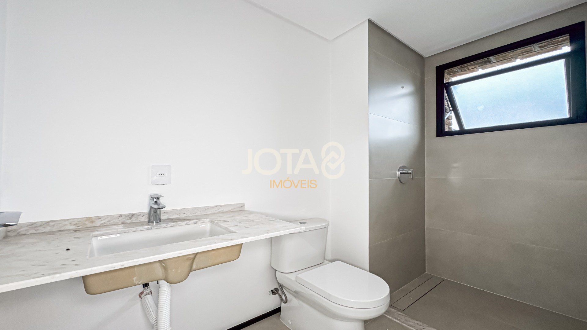 APARTAMENTO DE ALTO PADRÃO COM 3 SUÍTES NO JUVEVÊ!!