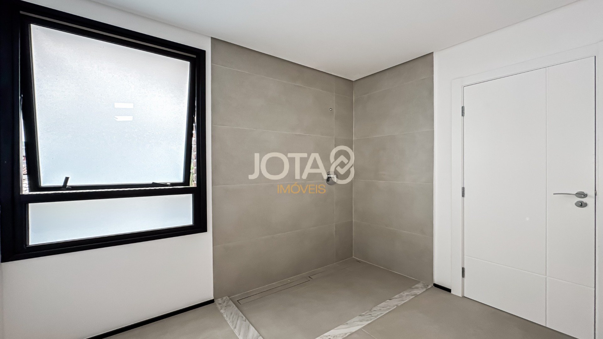 APARTAMENTO DE ALTO PADRÃO COM 3 SUÍTES NO JUVEVÊ!!