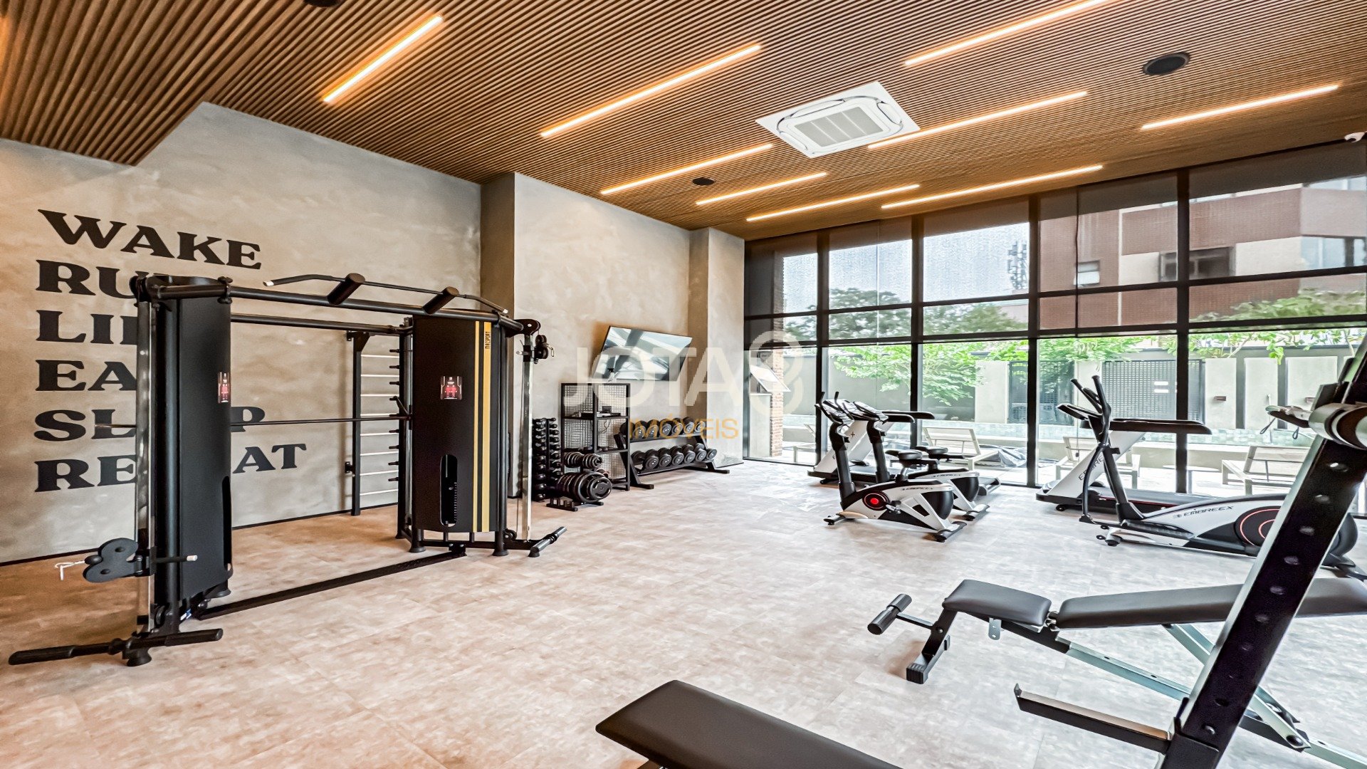 APARTAMENTO DE ALTO PADRÃO COM 3 SUÍTES NO JUVEVÊ!!