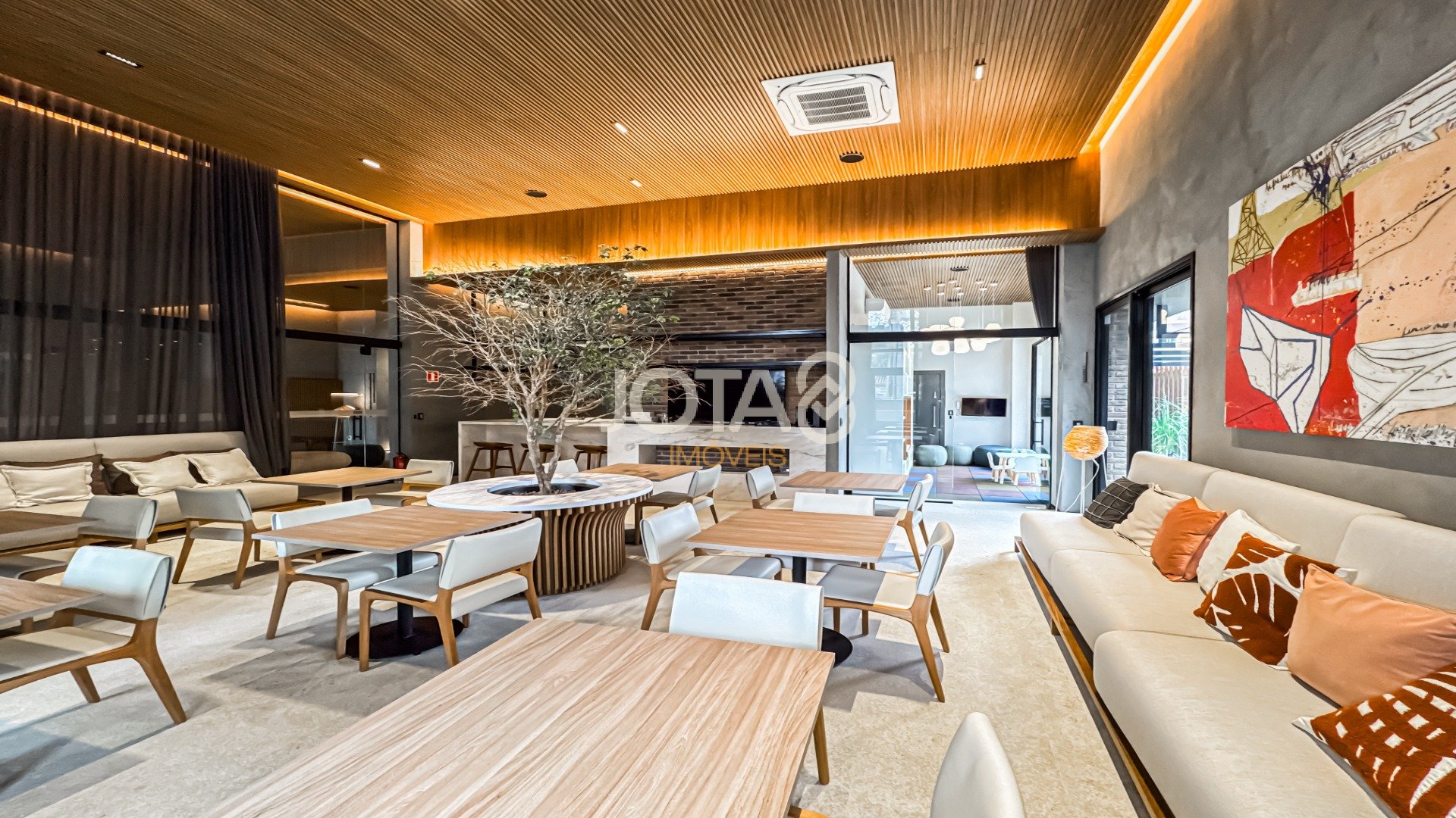 APARTAMENTO DE ALTO PADRÃO COM 3 SUÍTES NO JUVEVÊ!!