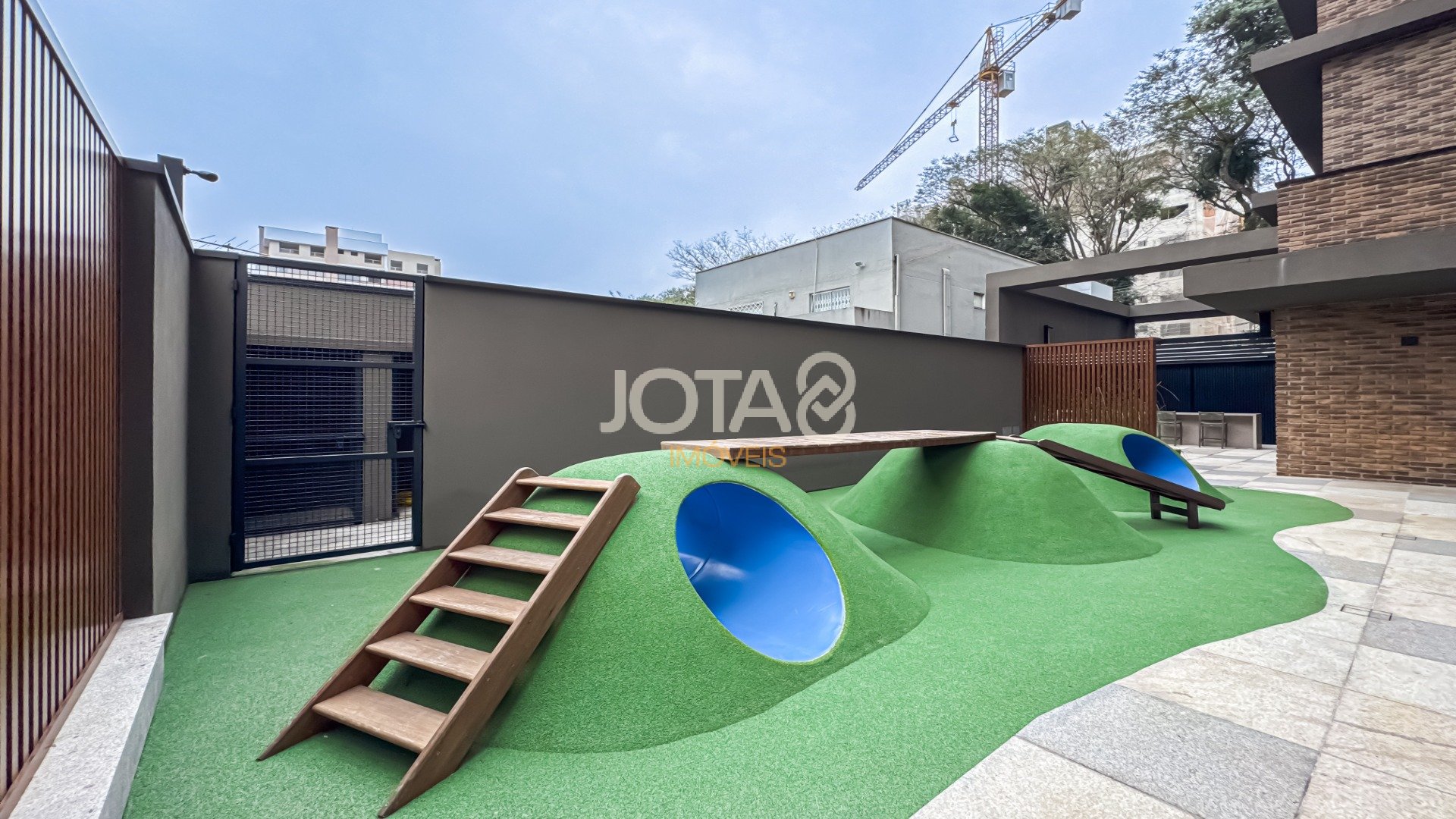 APARTAMENTO DE ALTO PADRÃO COM 3 SUÍTES NO JUVEVÊ!!