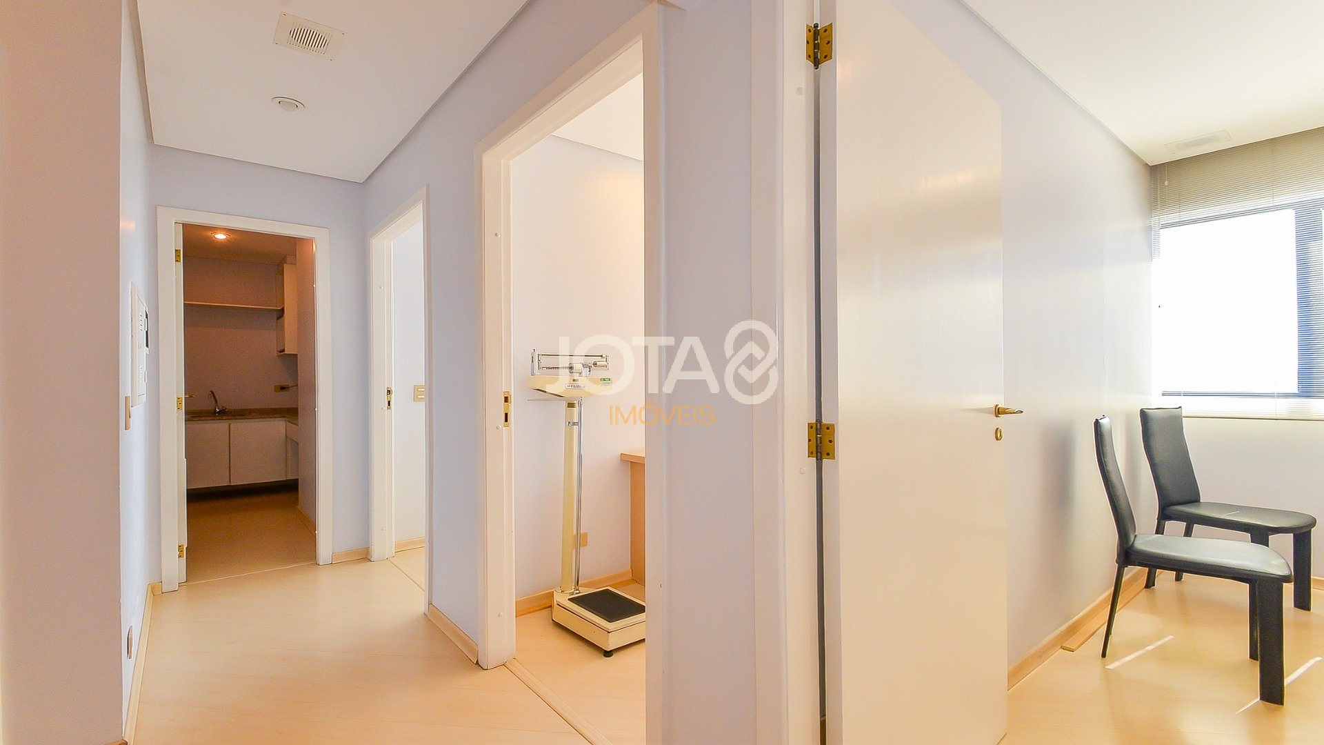 SALA COMERCIAL NO WEST CENTER, BIGORRILHO!