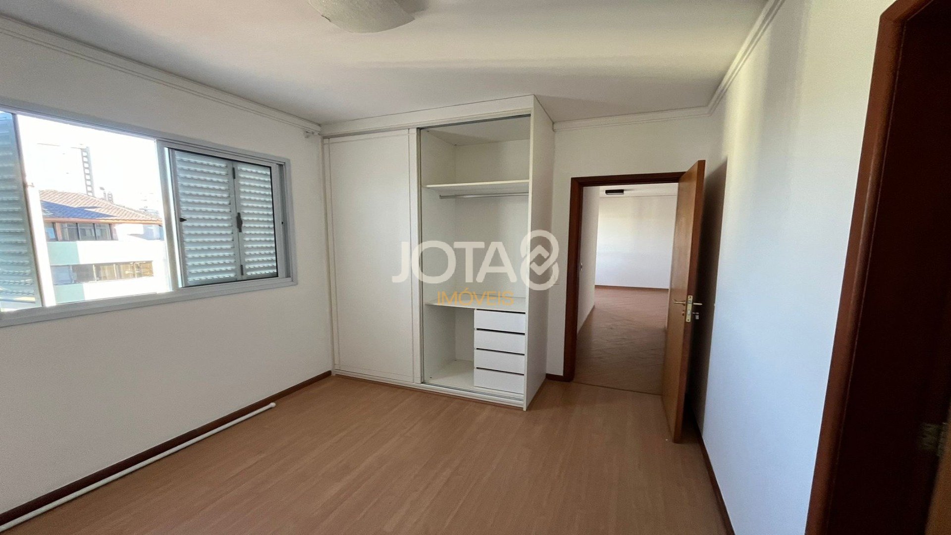 APARTAMENTO 2 QUARTOS NO MELHOR DO BATEL