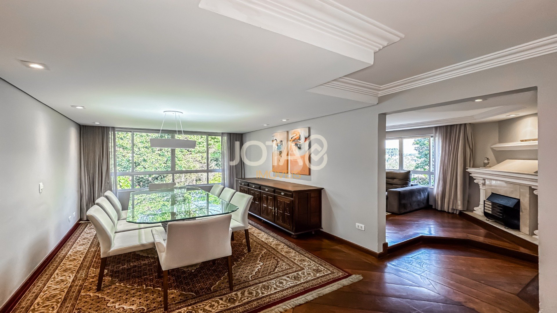CASA COM AMPLO TERRENO NO PILARZINHO