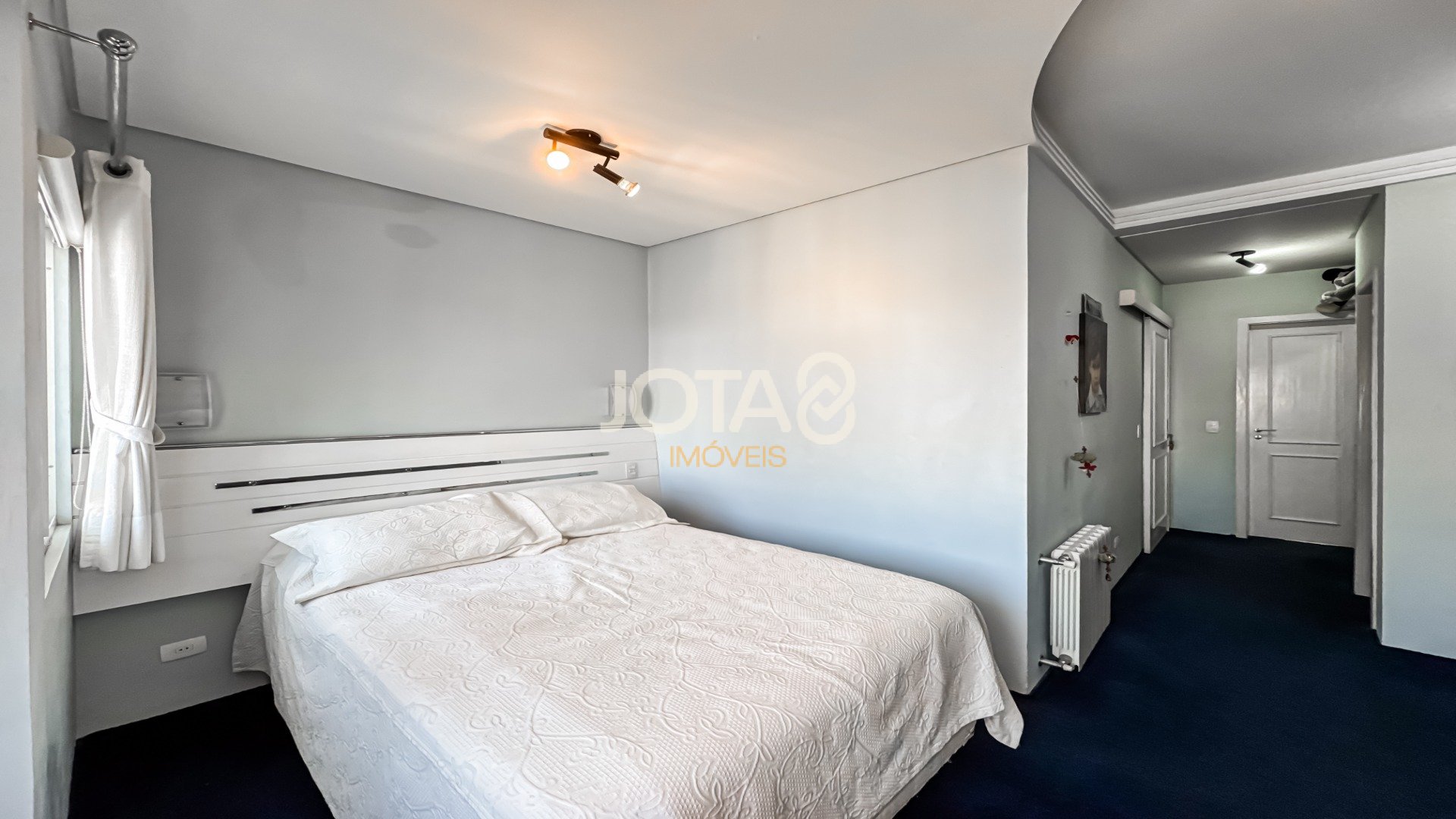 CASA COM 3 SUÍTES EM SANTA FELICIDADE