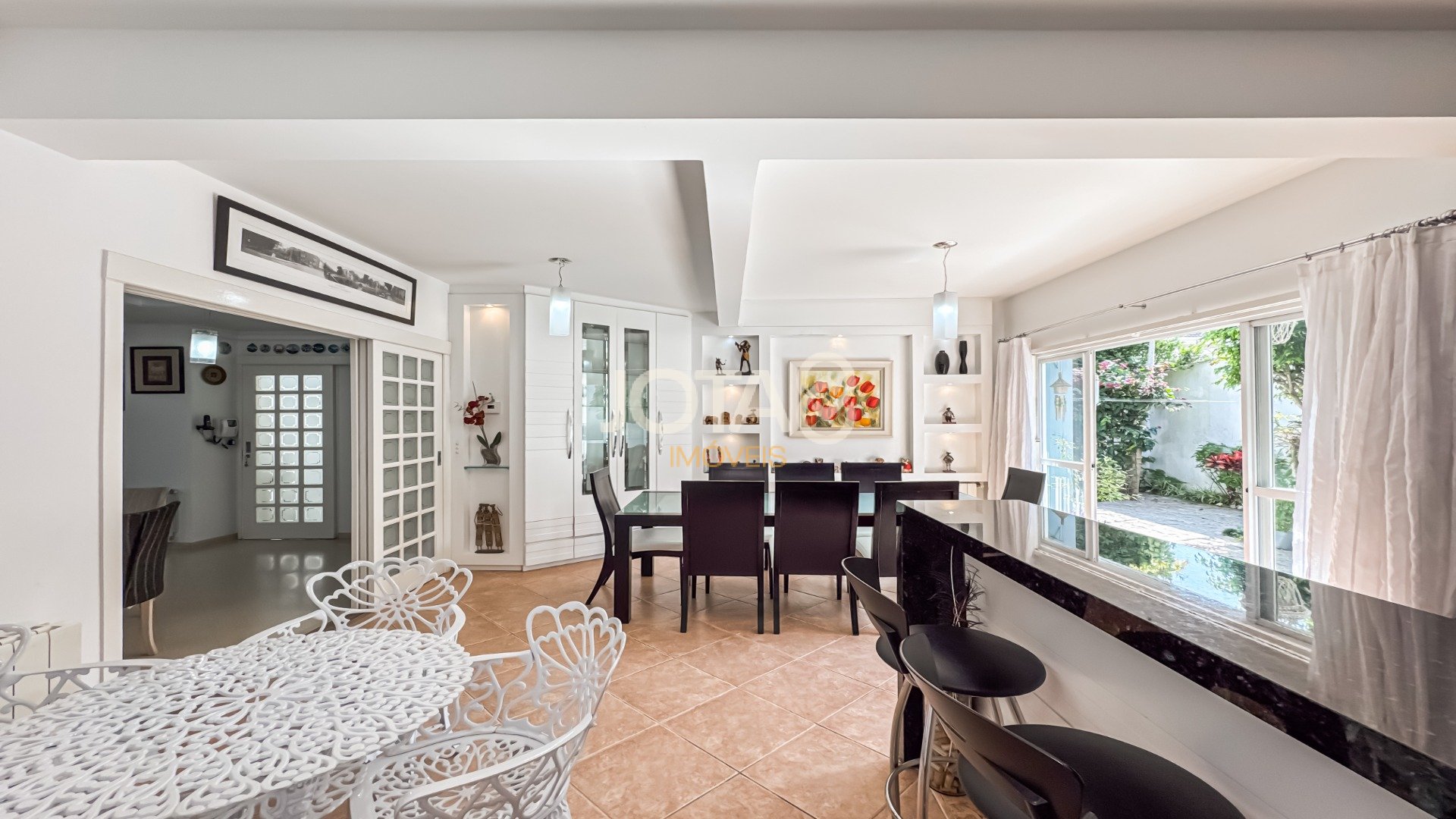 CASA COM 3 SUÍTES EM SANTA FELICIDADE