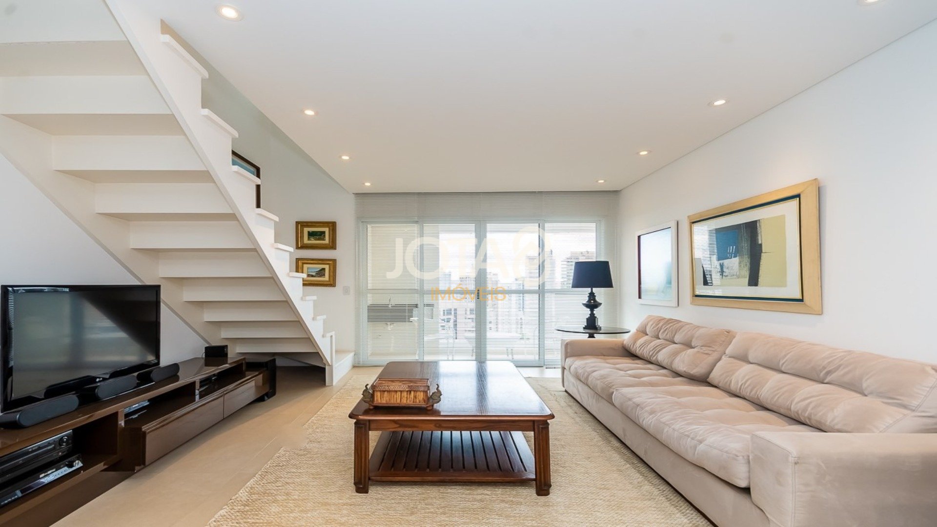 COBERTURA DUPLEX COM PISCINA