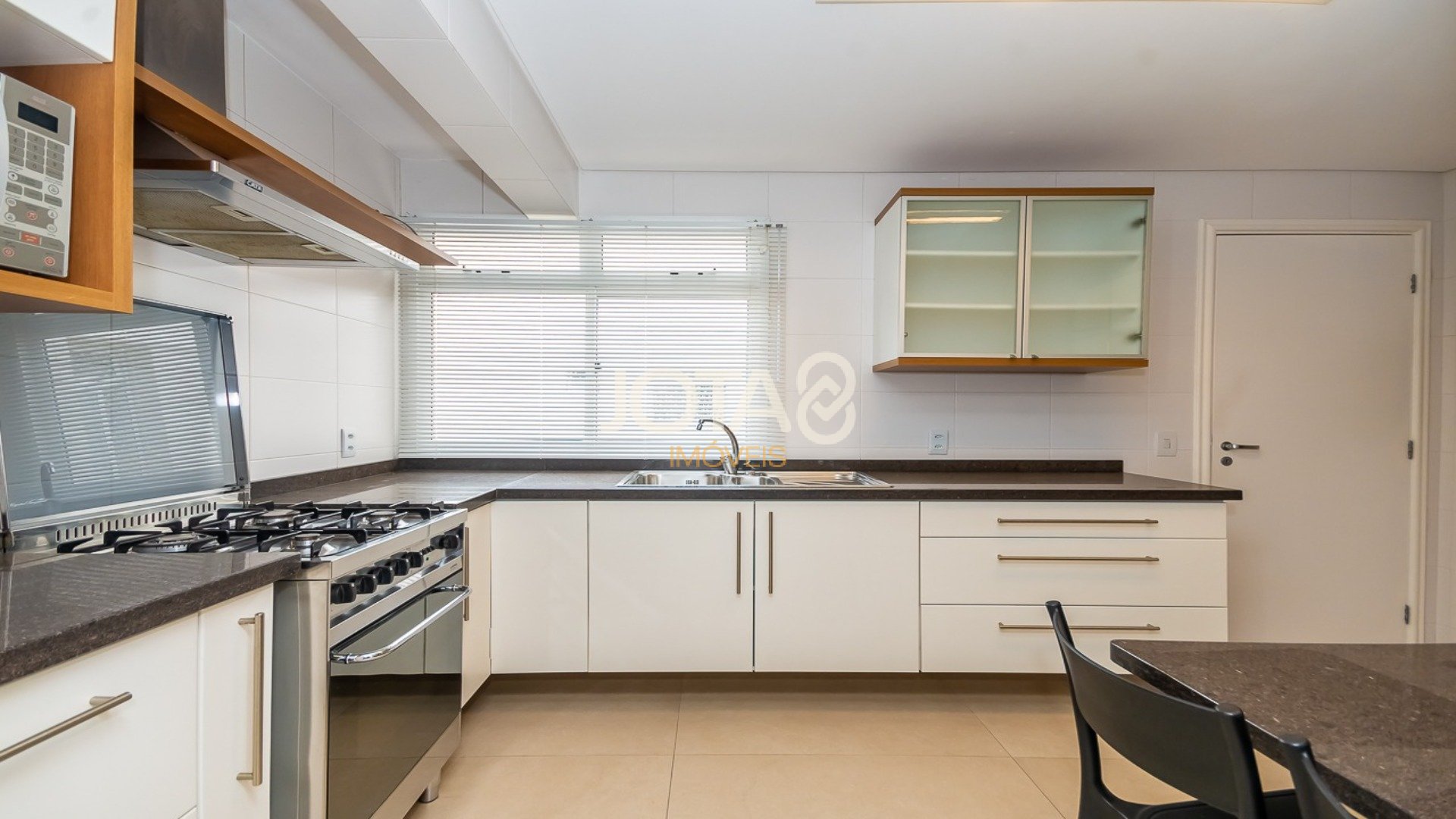 COBERTURA DUPLEX COM PISCINA