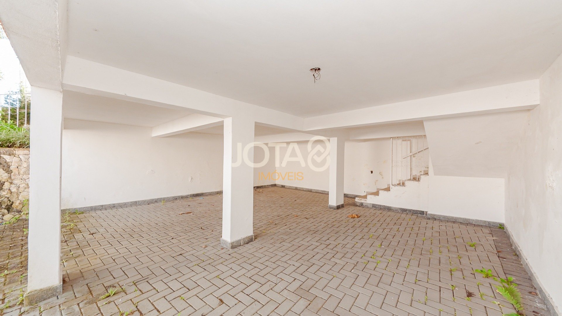 CASA COMERCIAL EM LOCALIZAÇÃO ESTRATÉGICA NO BIGORRILHO