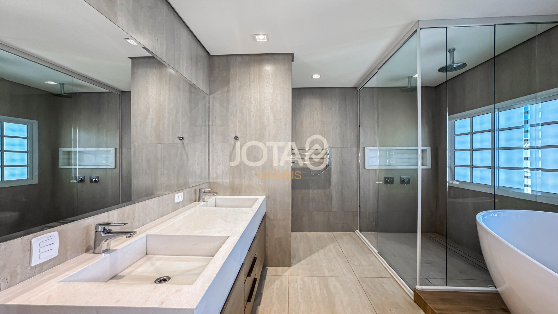 CASA EM CONDOMINÍNIO 3 QUARTOS NA EDUARDO SPRADA