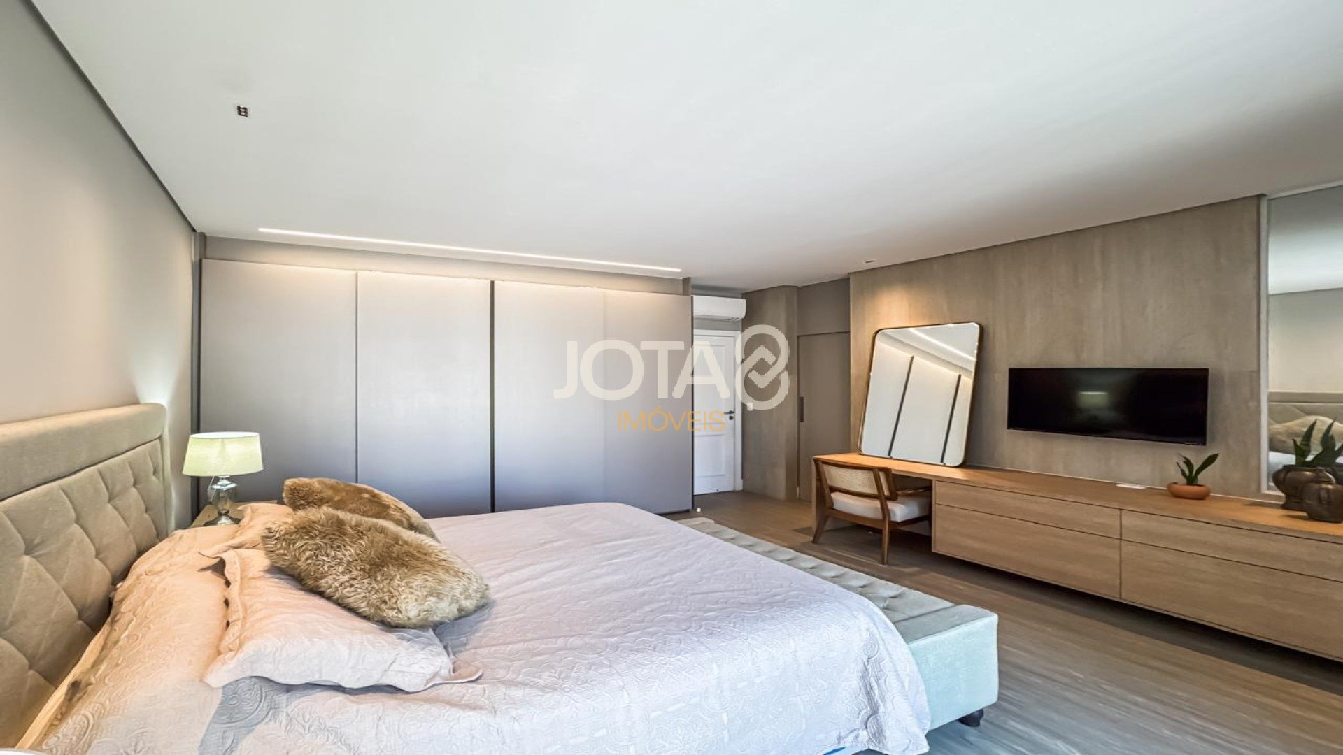 CASA EM CONDOMINÍNIO 3 QUARTOS NA EDUARDO SPRADA