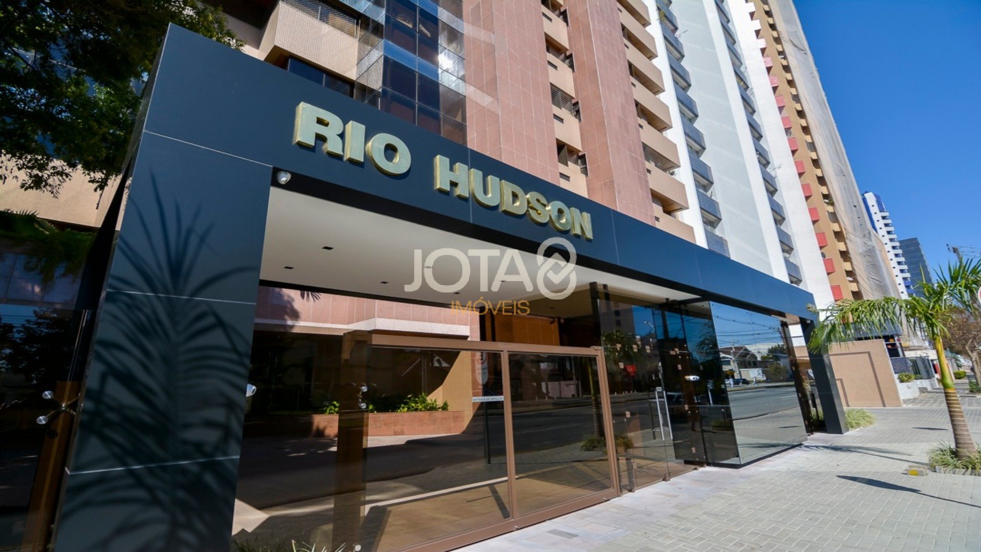 APARTAMENTO NO RIO HUDSON,  BATEL!