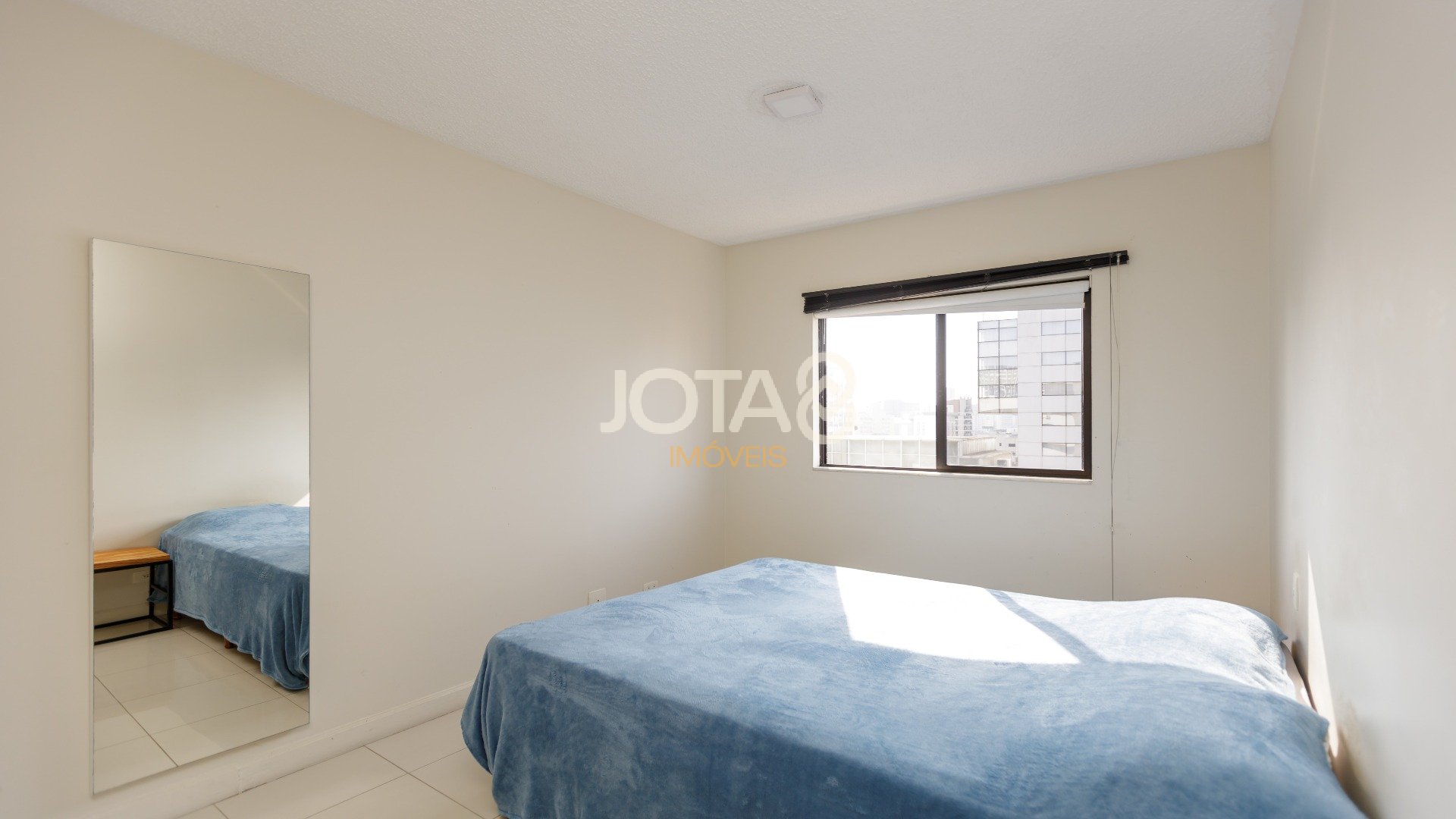 APARTAMENTO EM ANDAR ALTO  PRÓXIMO AO SHOPPING CURITIBA