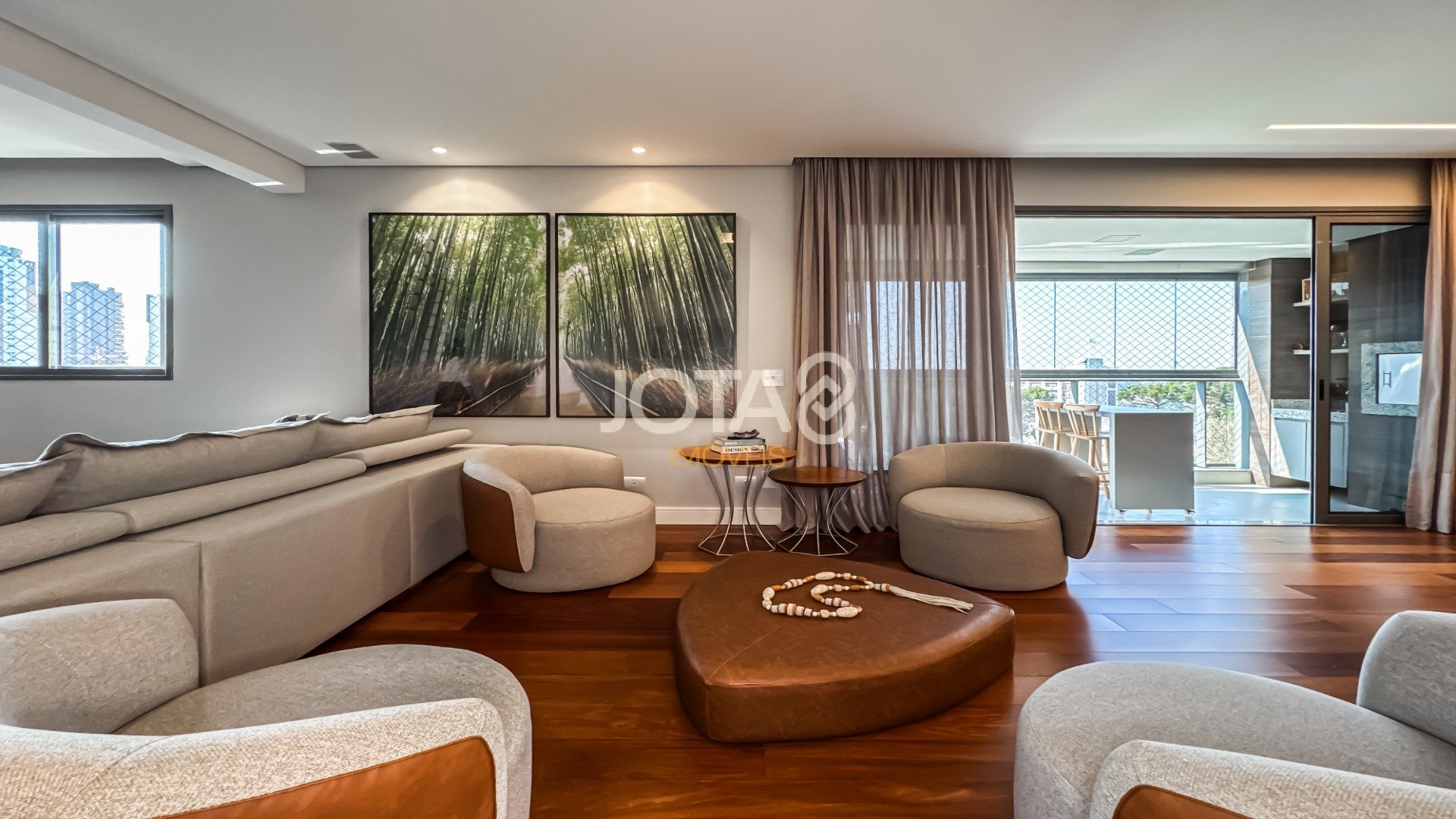 Foto de destaque Apartamento com 3 suítes no ecoville