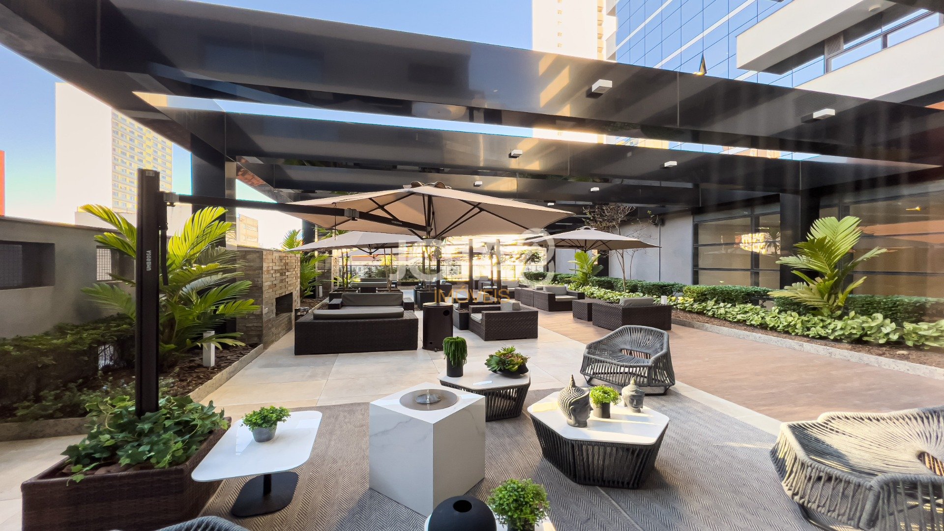 STUDIO MOBILIADO NO THE FIVE