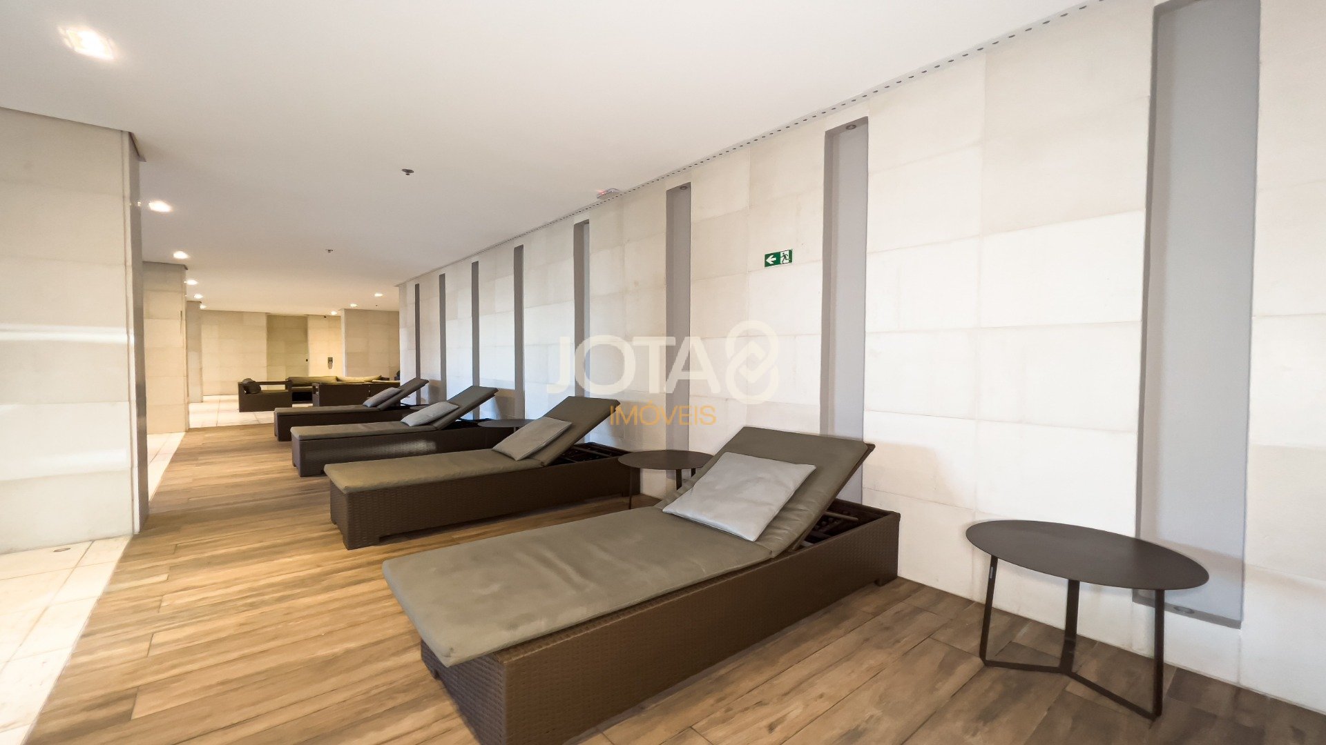 STUDIO MOBILIADO NO THE FIVE