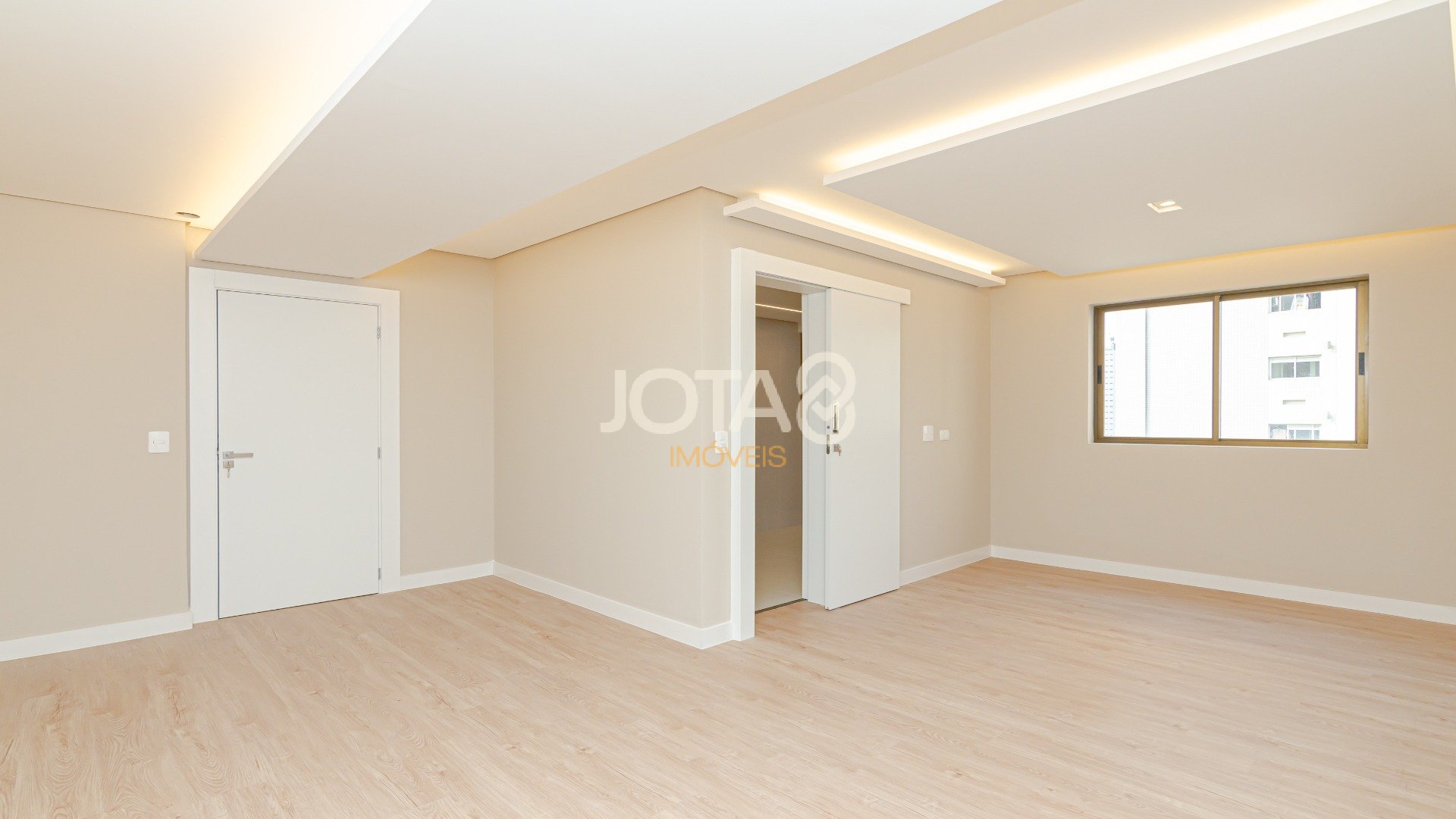 APARTAMENTO REFORMADO NA SILVA JARDIM