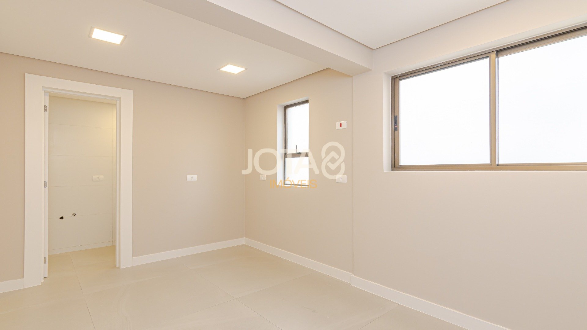 APARTAMENTO REFORMADO NA SILVA JARDIM