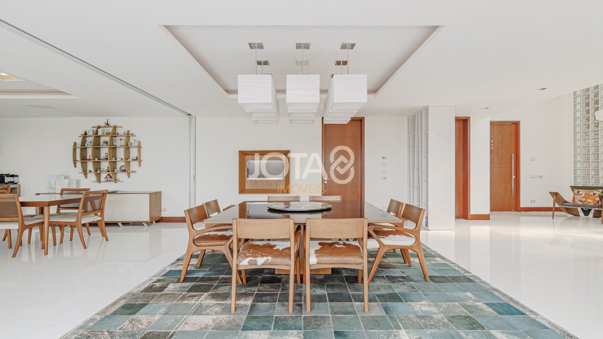 DESLUMBRANTE CASA COM 3 SUÍTES NO ALPHAVILLE GRACIOSA