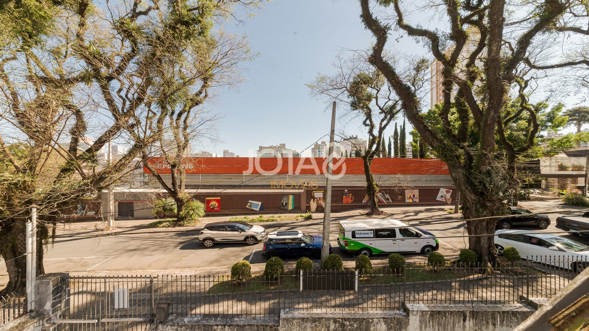 CASA COMERCIAL COM EXCELENTE LOCALIZAÇÃO NO BIGORRILHO