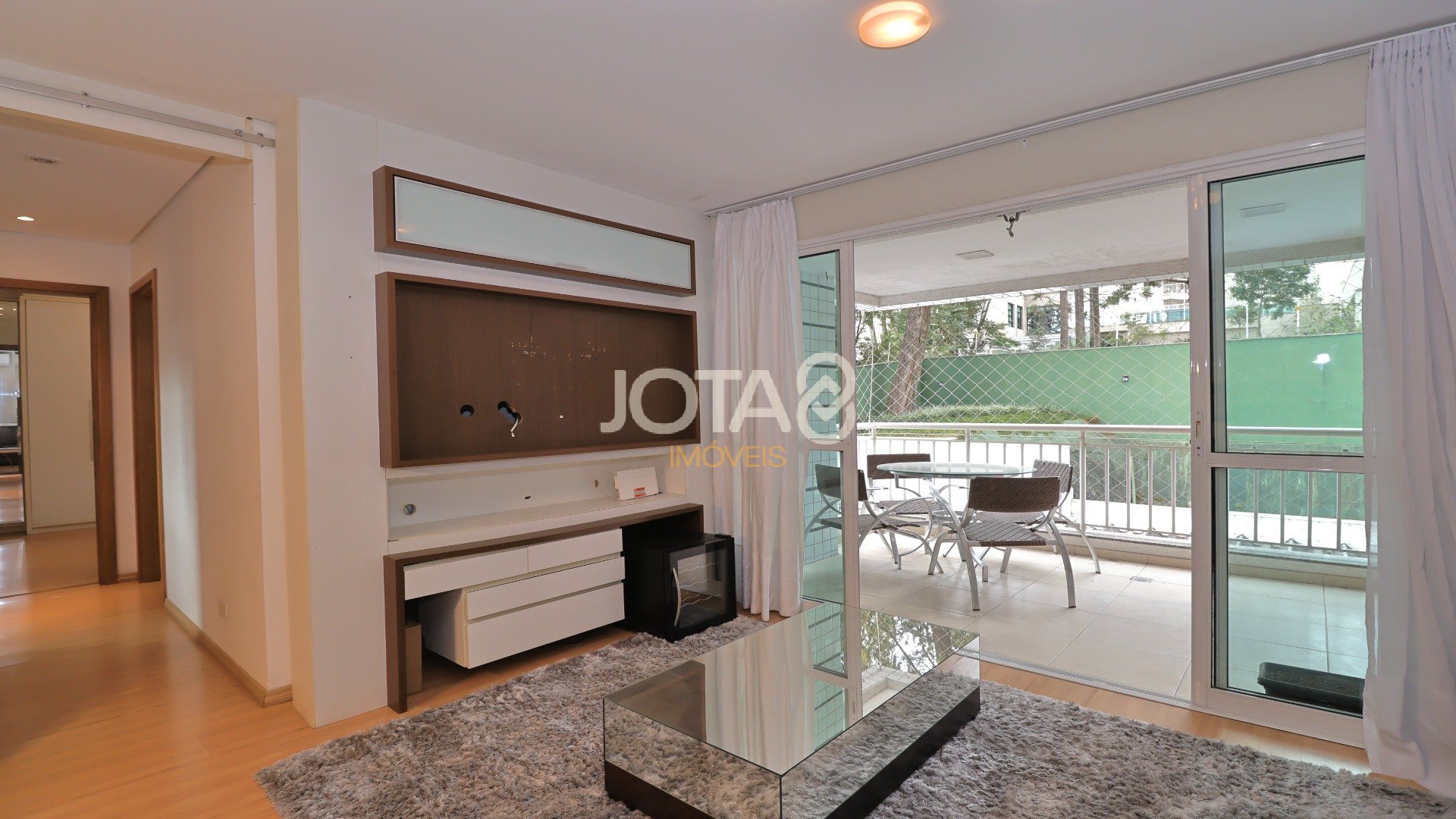 APARTAMENTO MOBILIADO NO ECOVILLE - J8