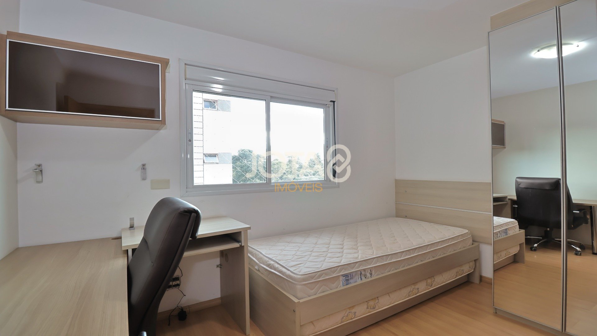 APARTAMENTO MOBILIADO NO ECOVILLE - J8