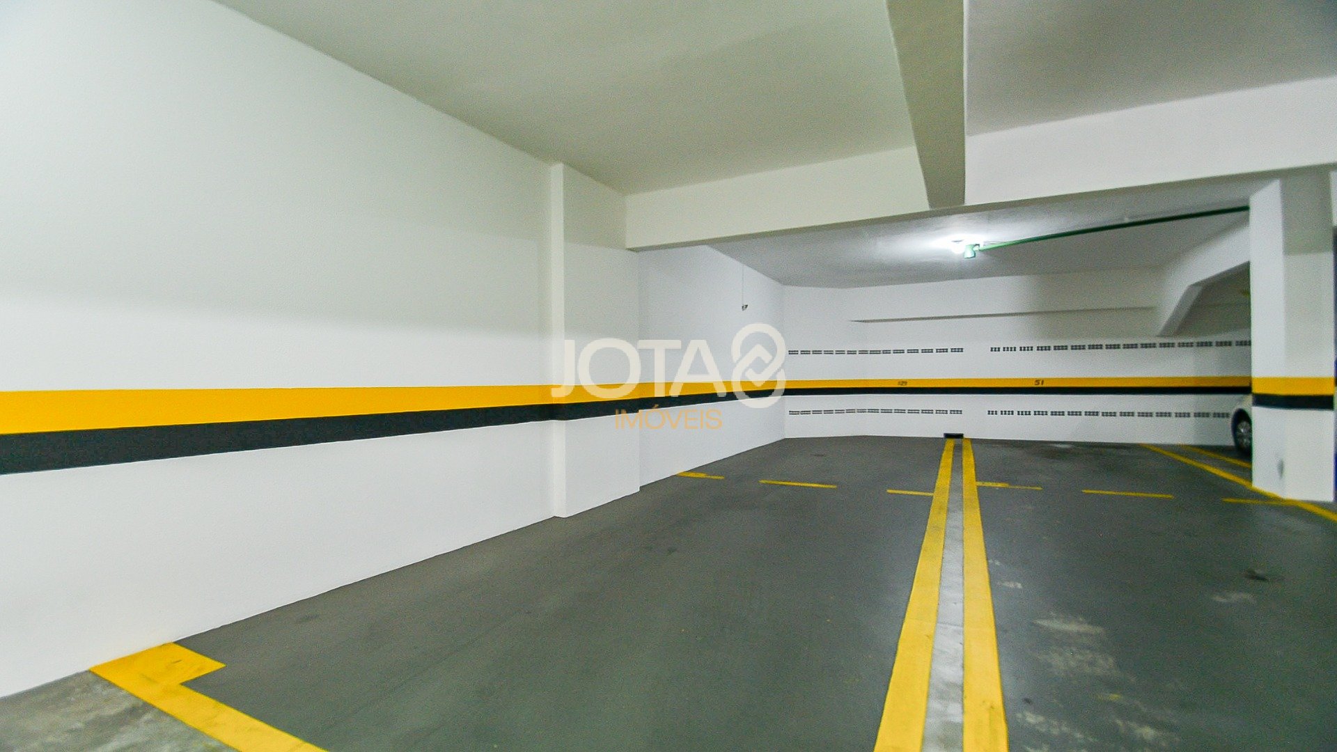 APARTAMENTO COM 3 SUÍTES E 4 VAGAS NA PRAÇA DO JAPÃO