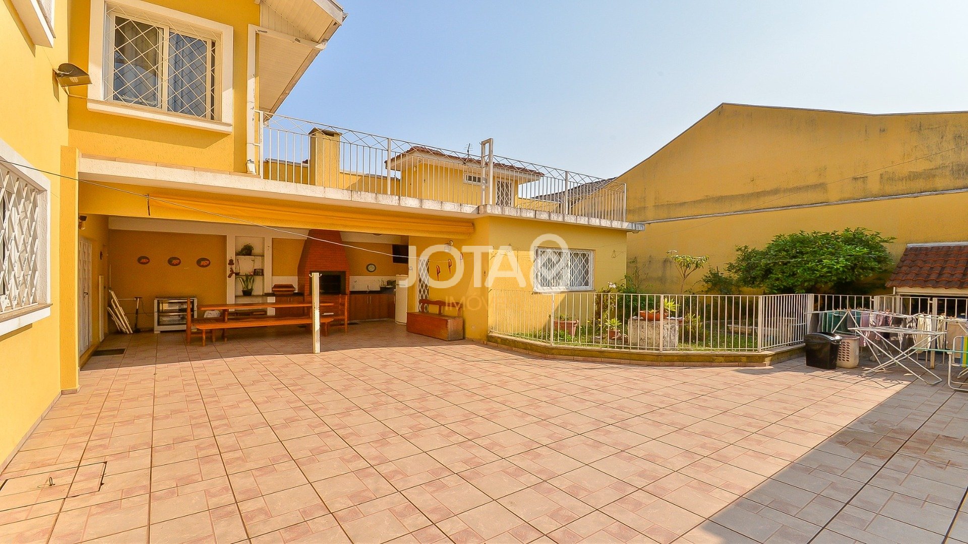 CASA 4 QUARTOS AMPLO TERRENO VILA IZABEL ÓTIMO ESTADO
