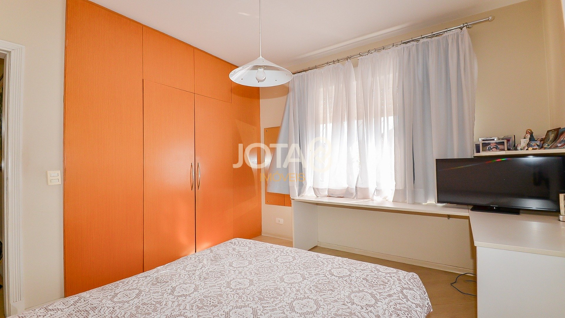 CASA 4 QUARTOS AMPLO TERRENO VILA IZABEL ÓTIMO ESTADO