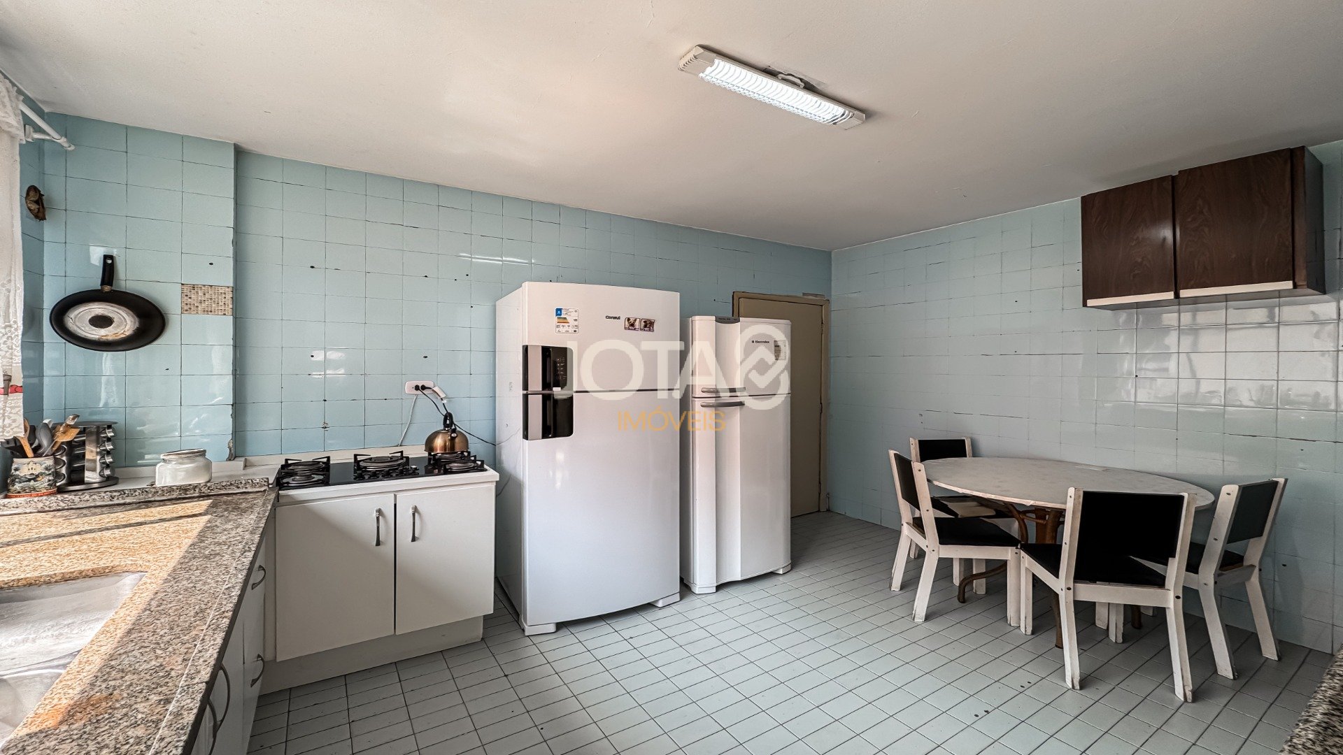 APARTAMENTO 5 QUARTOS E GARAGEM NO BATEL