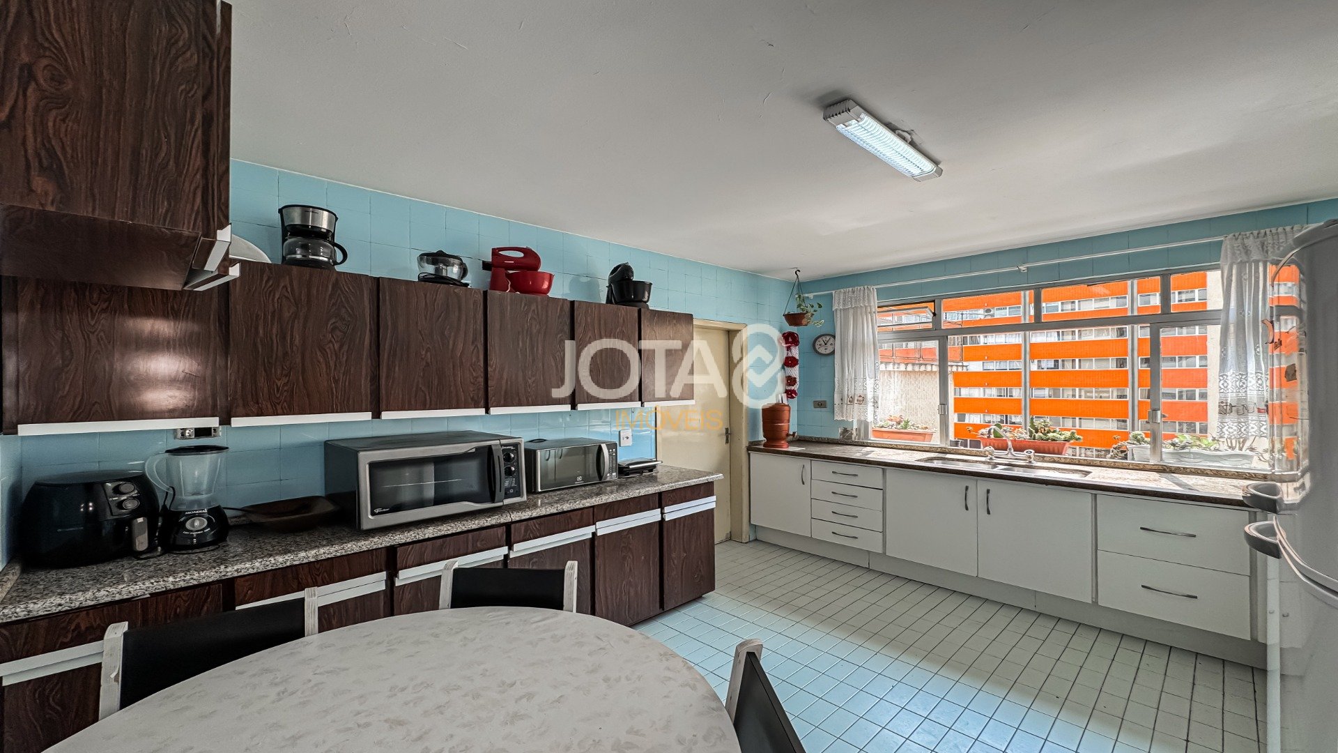 APARTAMENTO 5 QUARTOS E GARAGEM NO BATEL