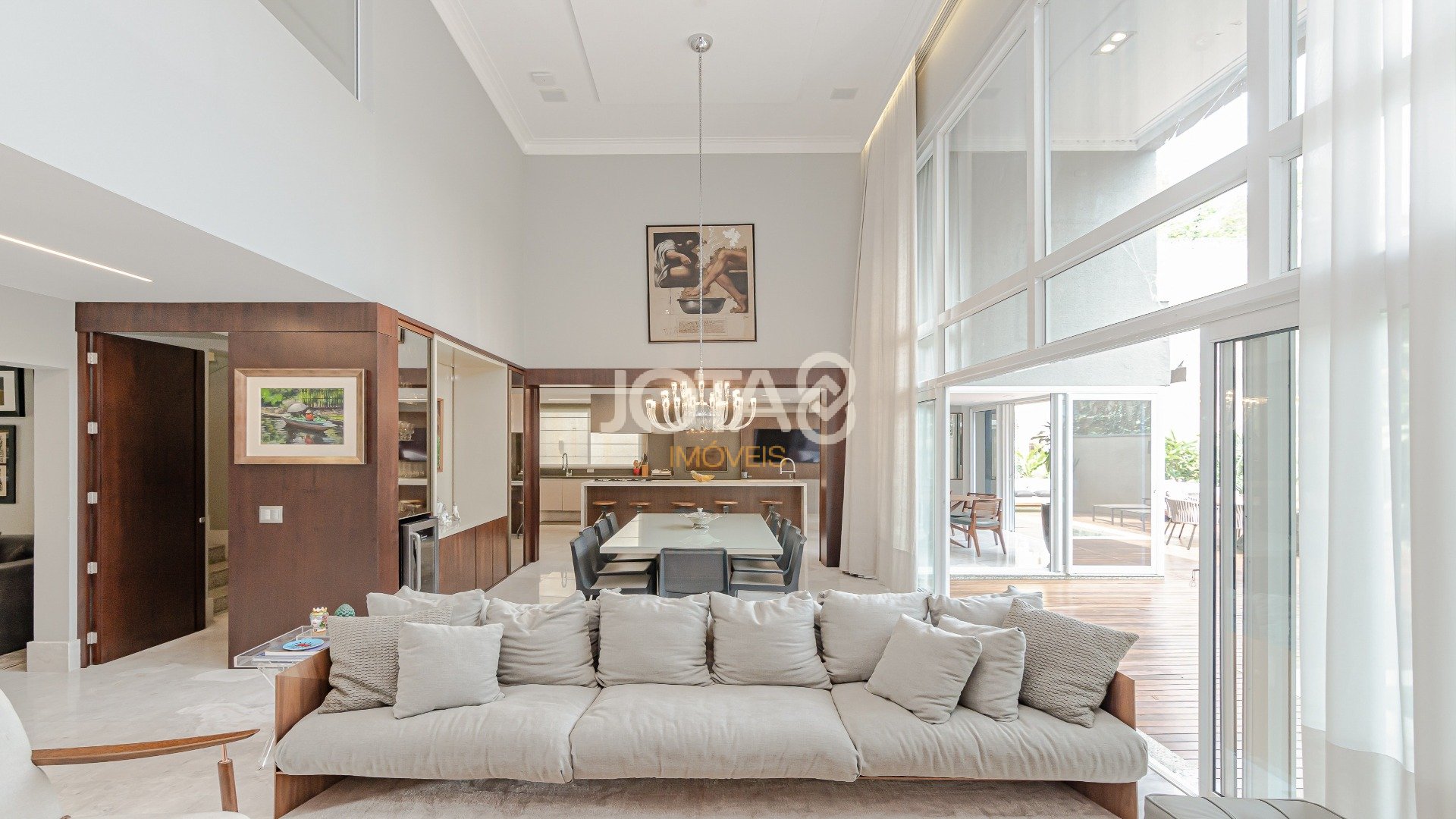 CASA MARAVILHOSA COM 4 SUITES  EM CONDOMINIO NO CAMPO COMPRIDO