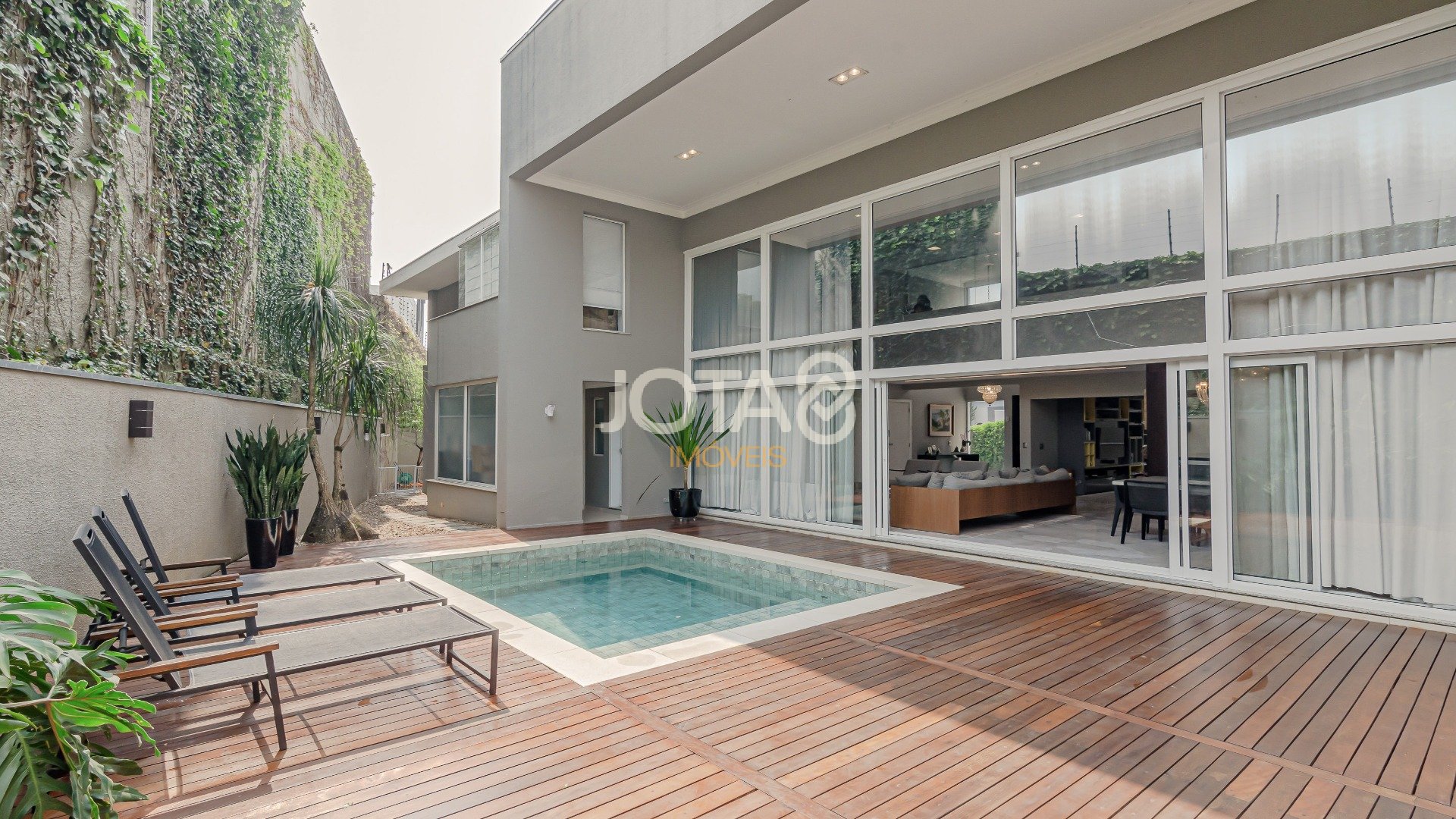 CASA MARAVILHOSA COM 4 SUITES  EM CONDOMINIO NO CAMPO COMPRIDO